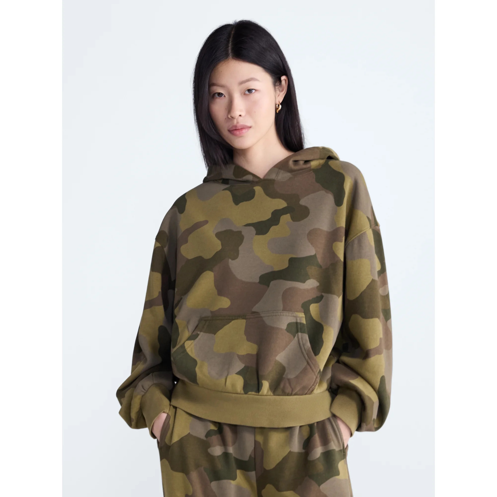Scoop Women’s and Women s Plus Mineral Washed Oversized Cropped Hoodie  Sizes XS-4X | Walmart (US)