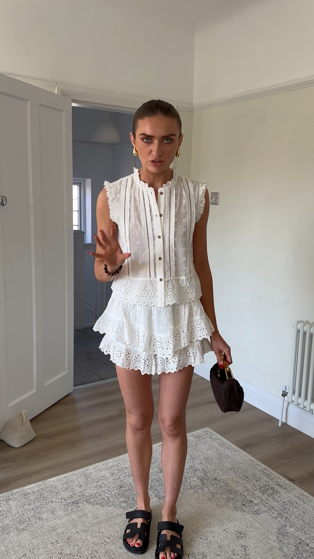 River island new in favourites 
Wearing a size 8 in both pieces
Zara bag
Hermes chypre sandals, dupes linked 