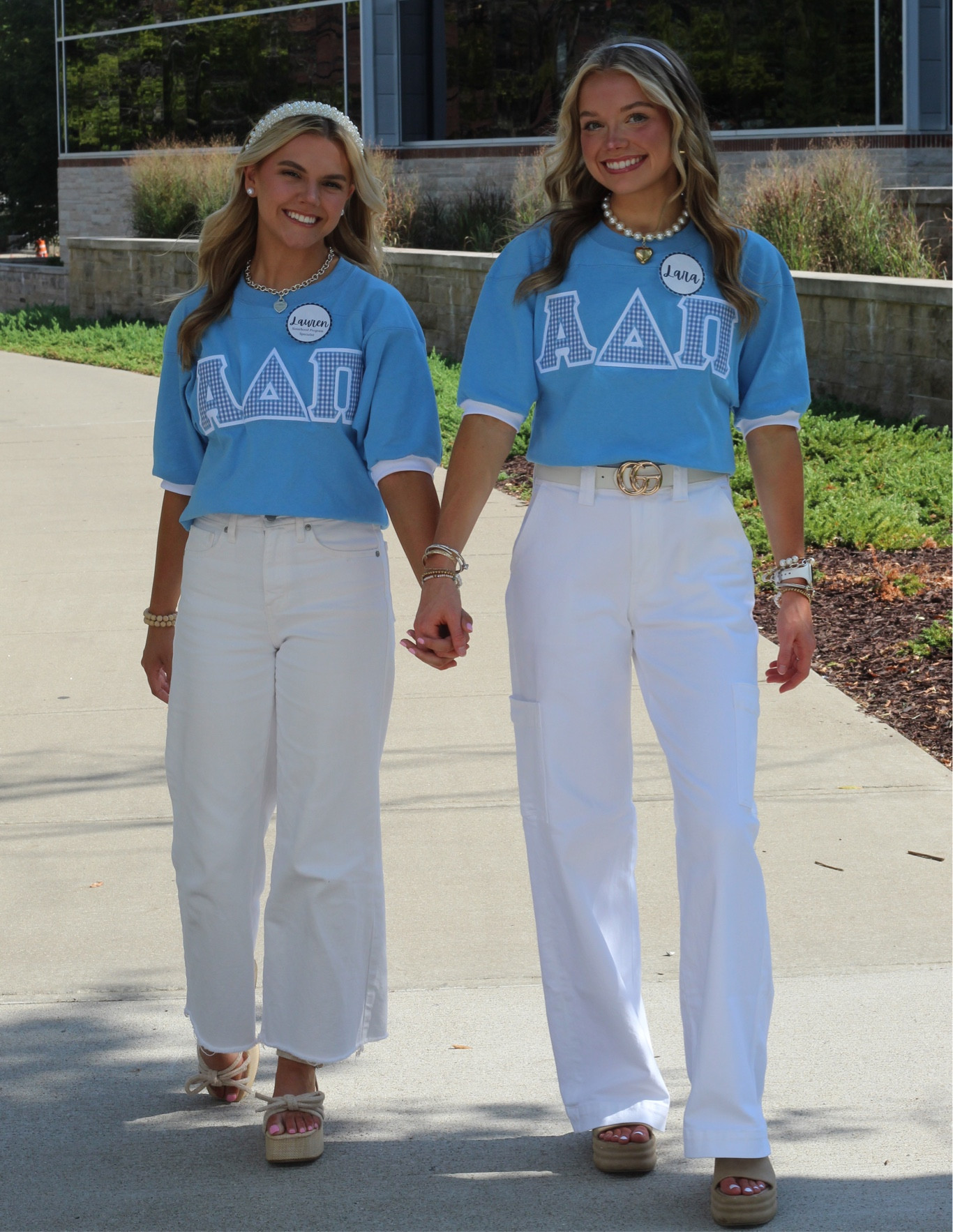 Jeans: Shop 128 Boutique
Necklace: Tiffany & Co.

#LTKFindsUnder100 #LTKStyleTip #LTKSaleAlert