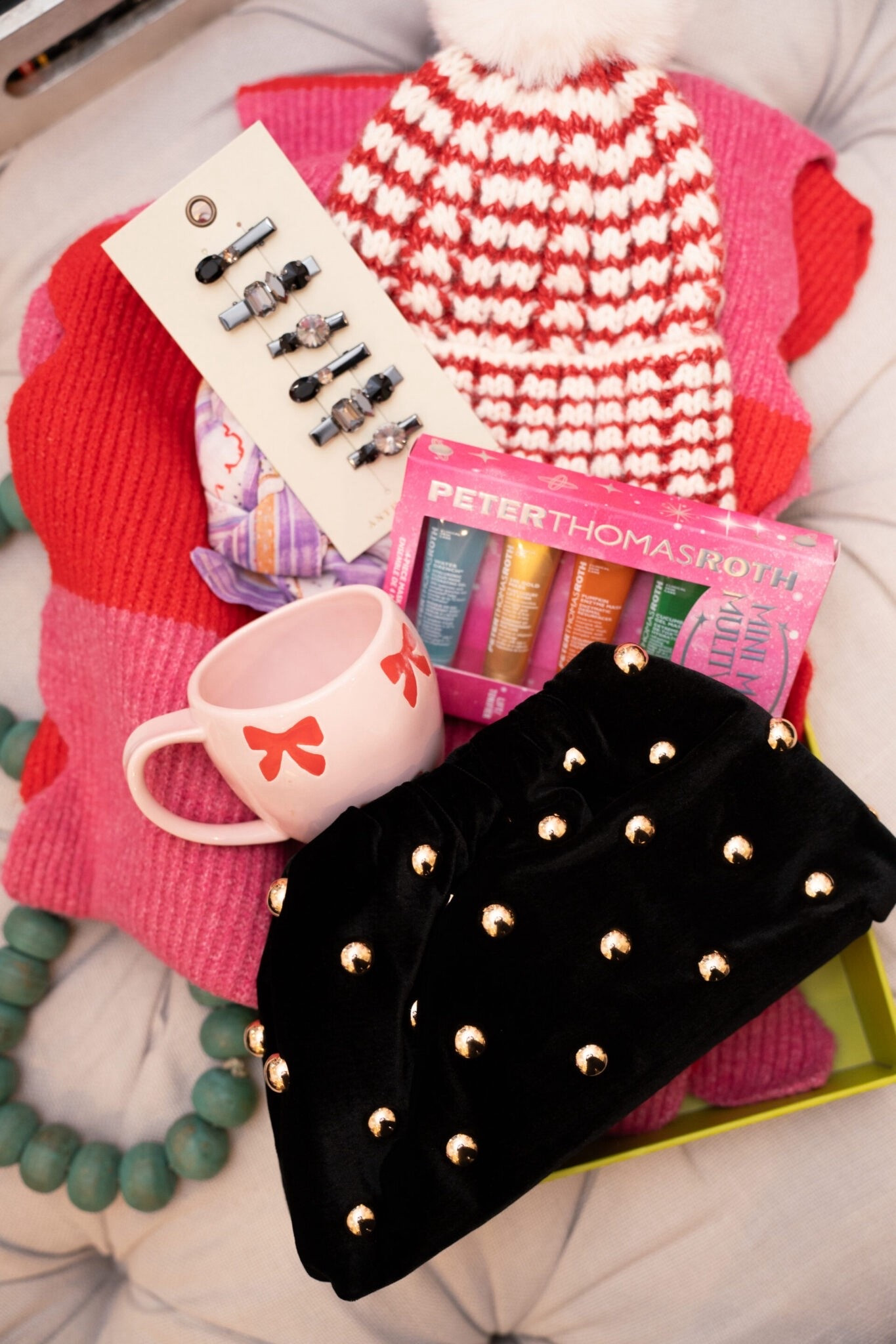 gifts worth giving AND they are all 30% off with code natasha30 • 

#LTKSaleAlert #LTKGiftGuide #LTKCyberWeek