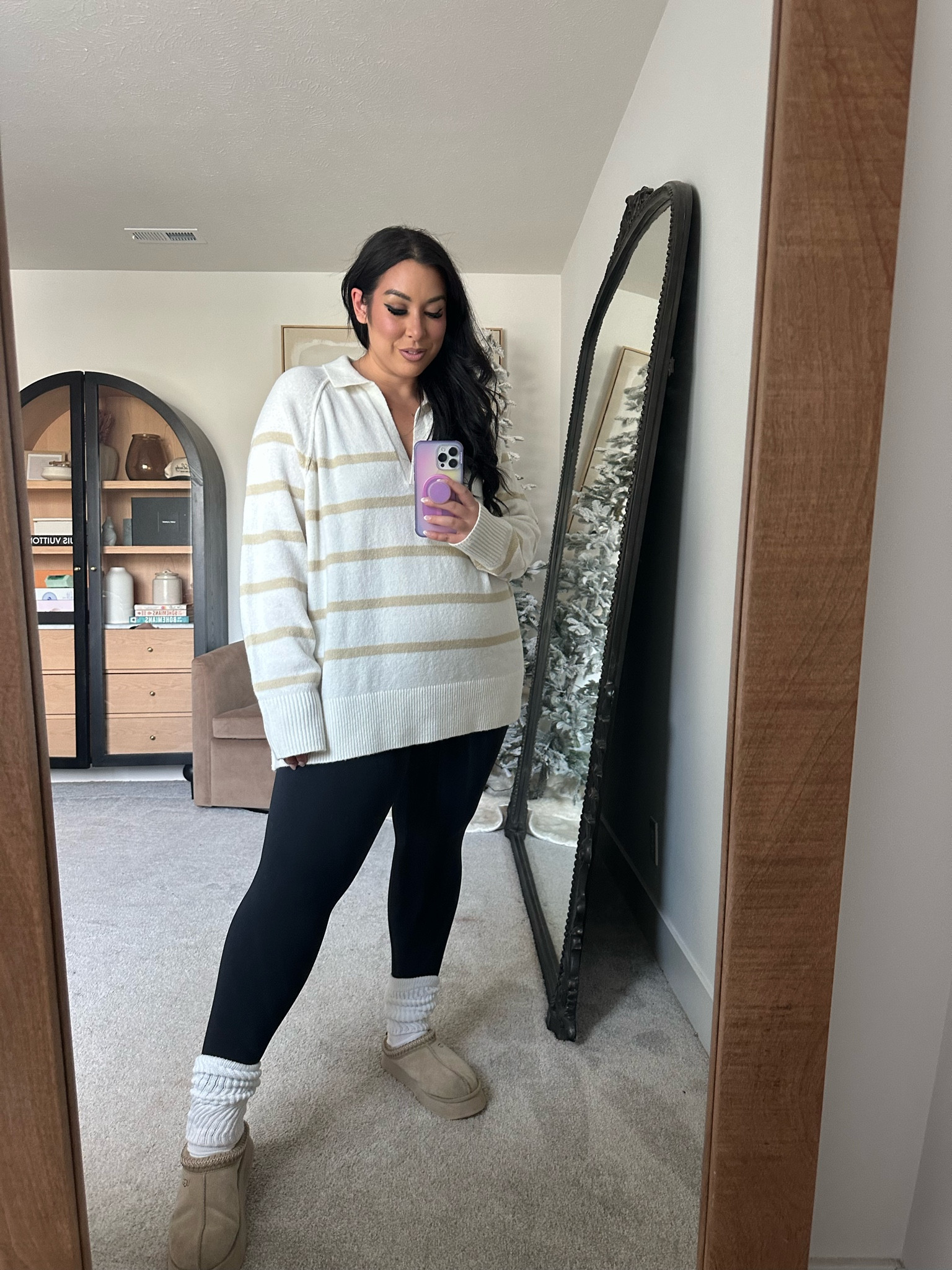 Size large 

#LTKMidsize #LTKHoliday