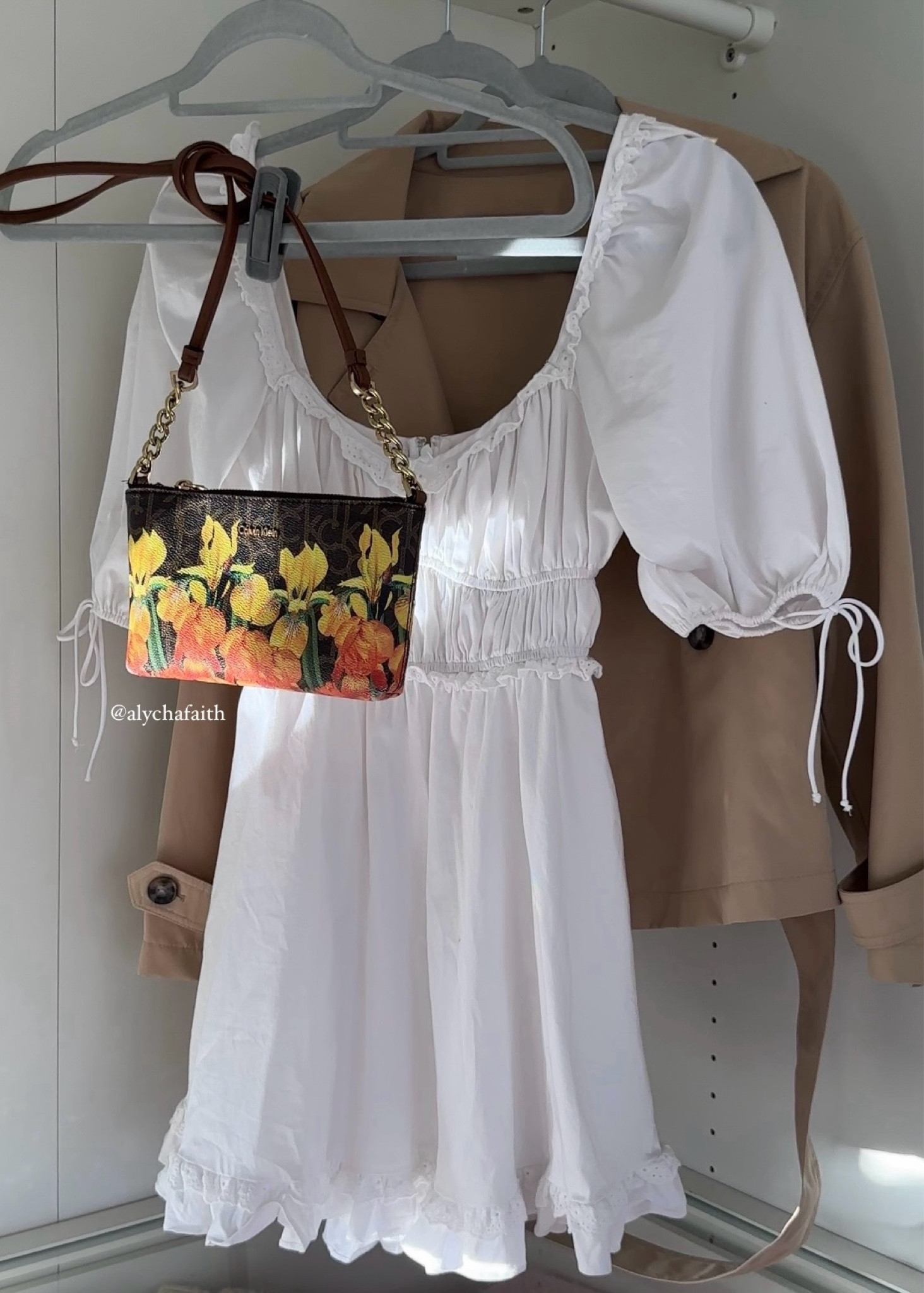 Cutest spring outfit 🌼🤎💫

Actual bag: search second hand sites for- “Calvin Klein Hayden  Crossbody”

For similar search: Coach Floral Bag

#LTKSeasonal