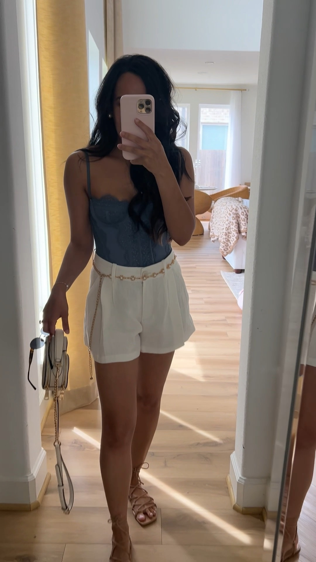 Aritzia simile shorts, linen shorts, summer outfit

#LTKootd #LTKgrwm