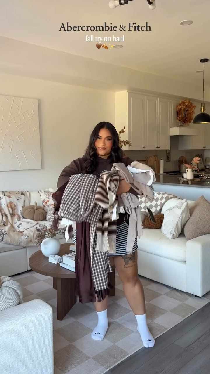 Fall is officially my personality 🍂🤎✨

Okay, now for the fun part… the Abercrombie try on haul!! Here’s how I styled each piece & all my favourite fall finds for the season. 🧸🍁

Drop “HAUL” below and I’ll send you all the details 💌

https://liketk.it/6kS4k

Abercrombie Haul, Abercrombie Finds, Fall Try-On, Fall Fashion, Autumn Outfits, Cozy Fall Style, Midsize Fashion, Size Large Fashion, Fall Wardrobe, Casual Fall Outfits, Cozy Outfits

#Abercrombie #AbercrombieFinds #FallFashion #FallTryOn #AutumnStyle

#LTKfall #LTKmidsize #LTKstyletip
