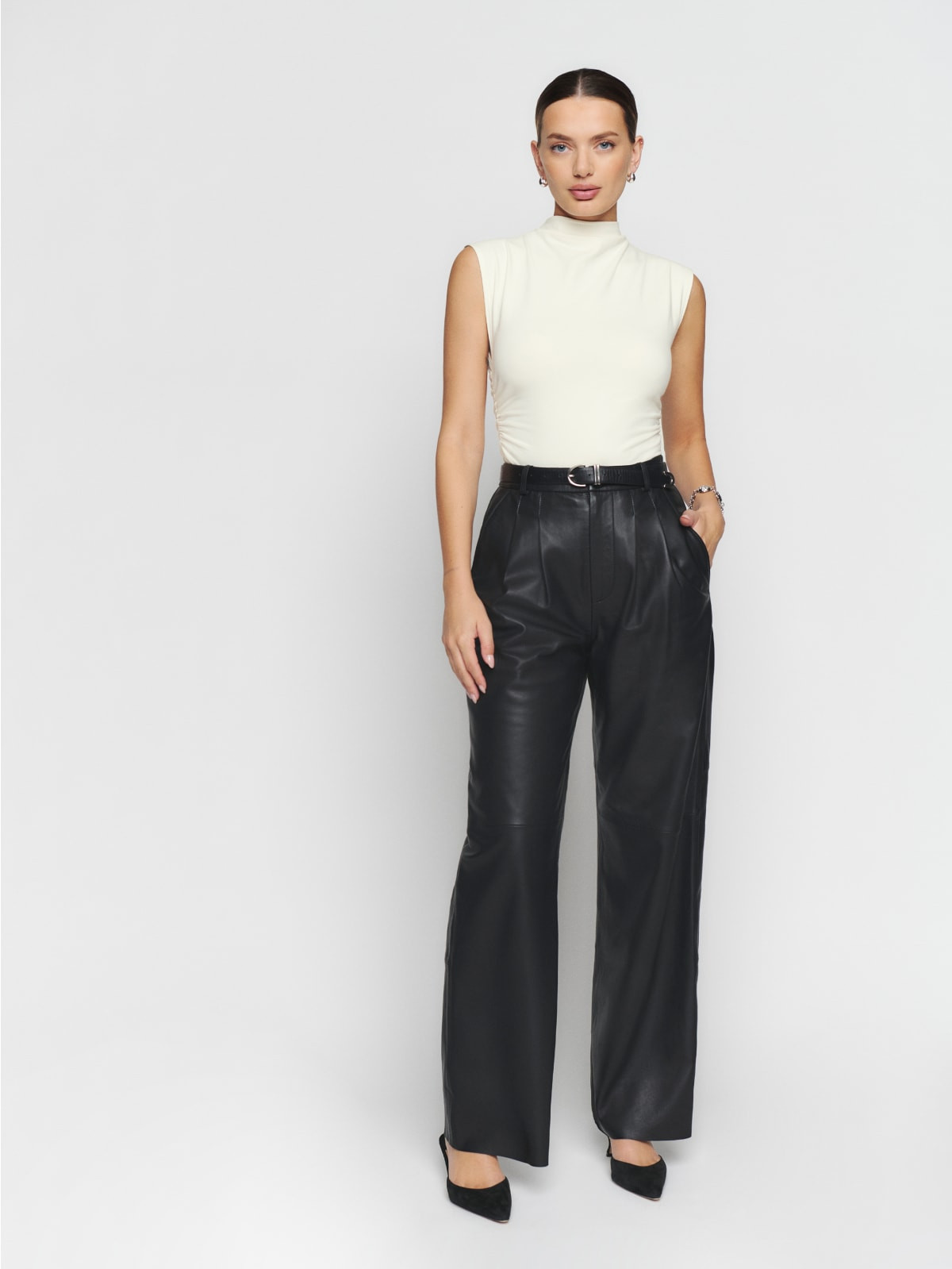 Lindy Knit Top | Reformation (Global)