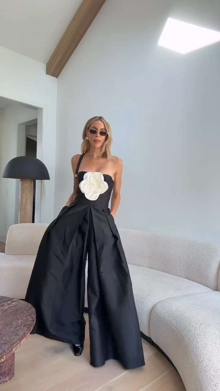 the kind of piece that does the work for ya🖤 @patbo #ad 

 #LTKStyleTip #LTKShoeCrush #LTKItBag