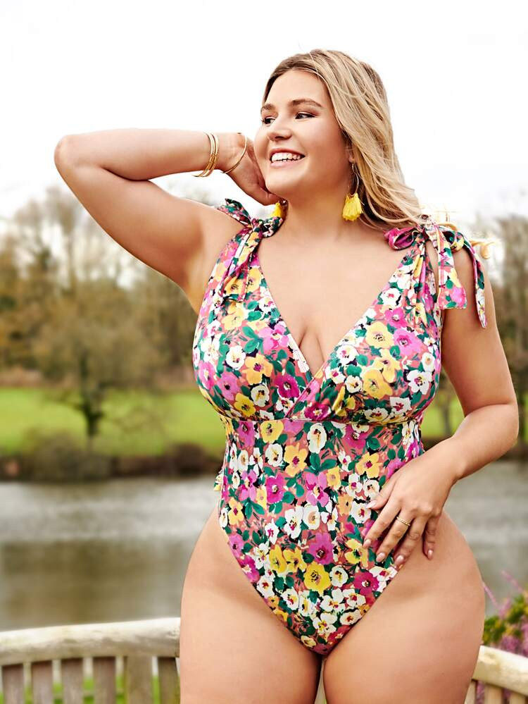 SHEIN Plus Allover Floral Print Tie Shoulder Bodysuit | SHEIN