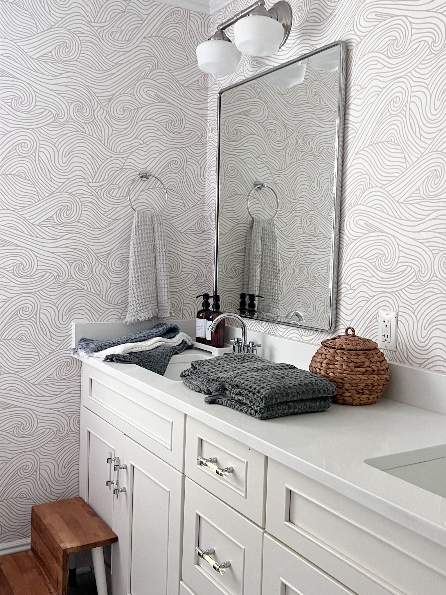 My favorite towels are 25% off! Perfect for bathrooms, kitchens, powder rooms. So many styles — linking my favorites! 

#LTKSeasonal #LTKSaleAlert #LTKHome