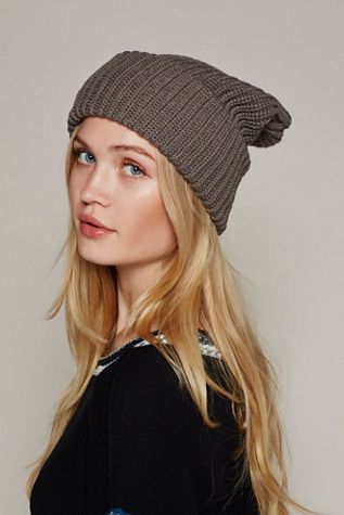 Womens SUPER SLOUCH BEANIE | Free People