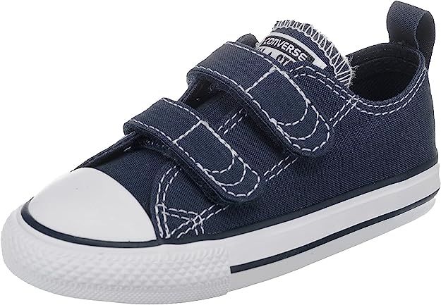 Amazon.com | Converse Chuck Taylor All Star 2V Ox Athletic Navy/White Textile Infant Trainers Sho... | Amazon (US)