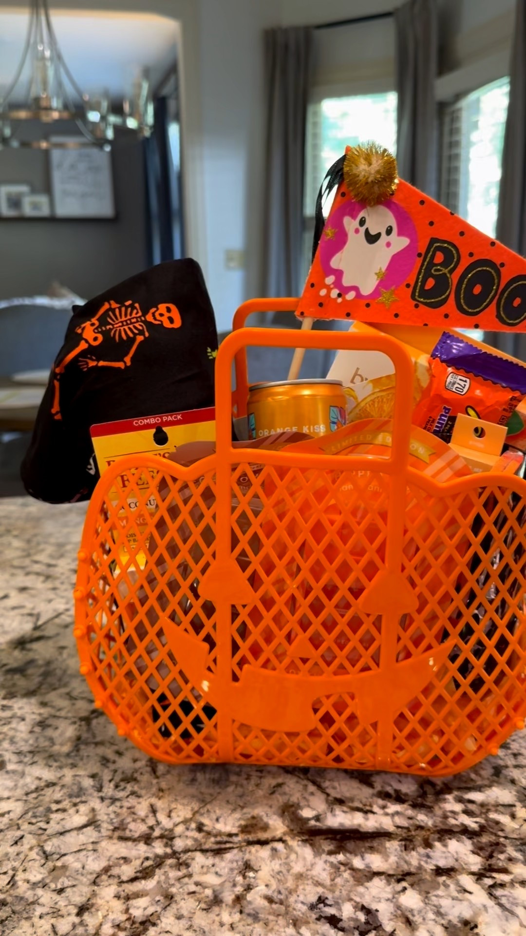 Halloween Boo Basket Gift Idea #teacher #halloween #gift #boo #spooky




#LTKSeasonal #LTKHalloween #LTKGiftGuide
