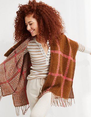 Aerie Boucle Fringe Cape | American Eagle Outfitters (US & CA)