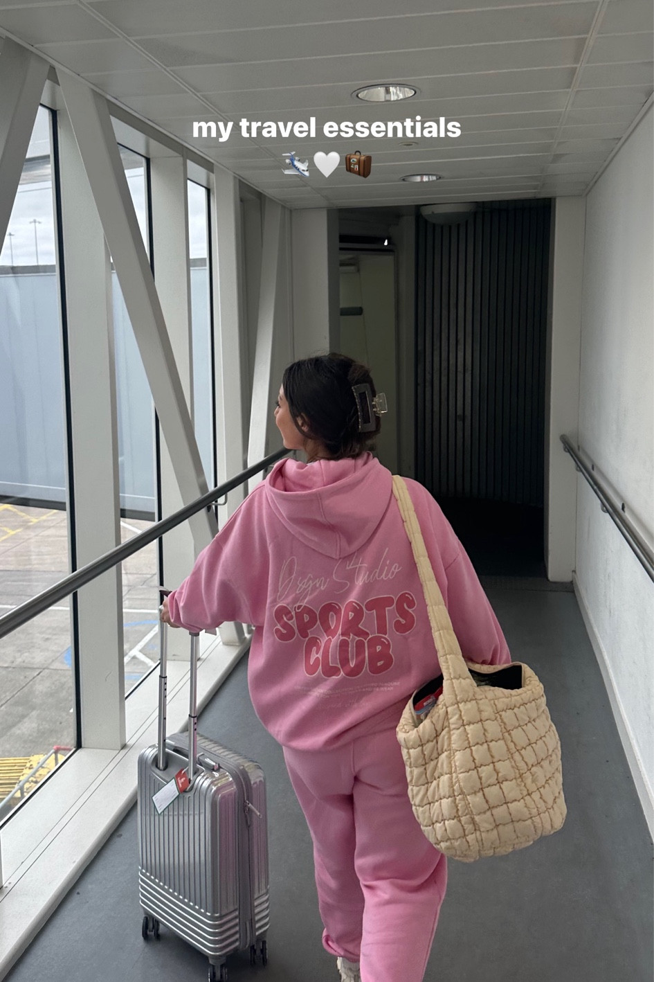 TRAVEL ESSENTIALS🛩️🌸🧳🤍🗺️🫧

#LTKfindsunder50 #LTKtravel #LTKfindsunder100