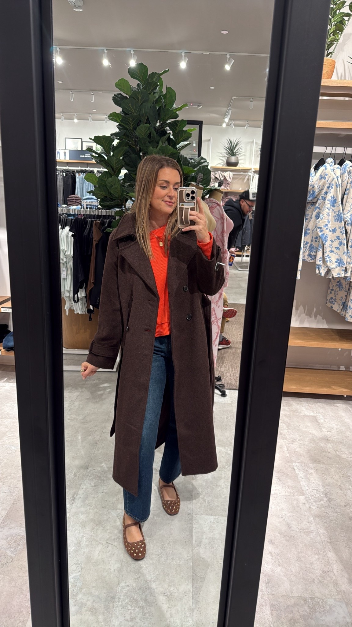 Gorgeous coat. I got the medium!