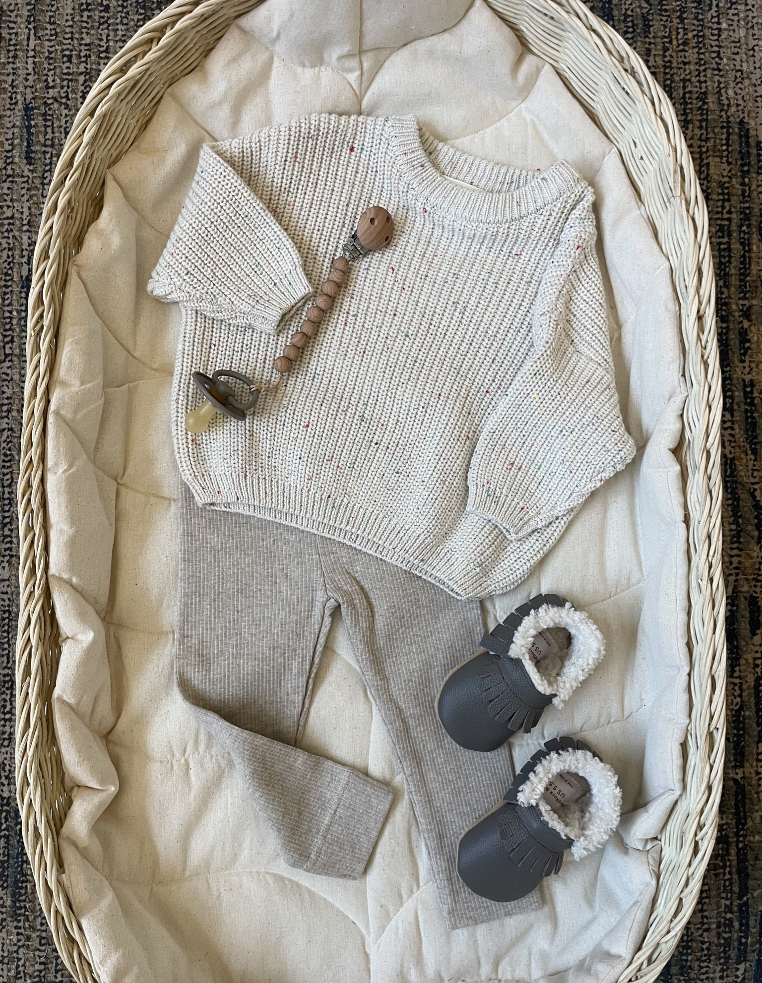 Baby Fall/Winter Outfit 

Leggings: JamieKay
Sweater: Purely Little

#LTKSeasonal #LTKshoecrush #LTKbaby