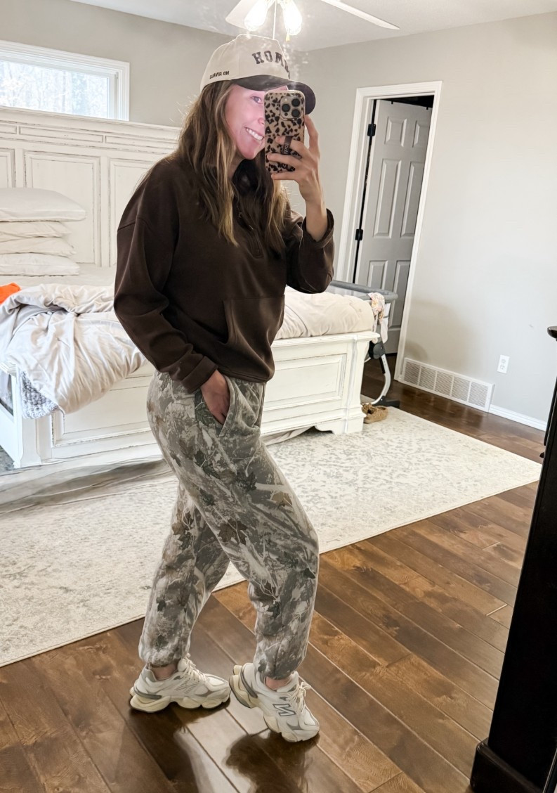 Chunky shoes and camo pants 🫱🏻‍🫲🏼
#Camo #NewBalance #OOTD 

#LTKmomlife #LTKGiftGuide #LTKootd