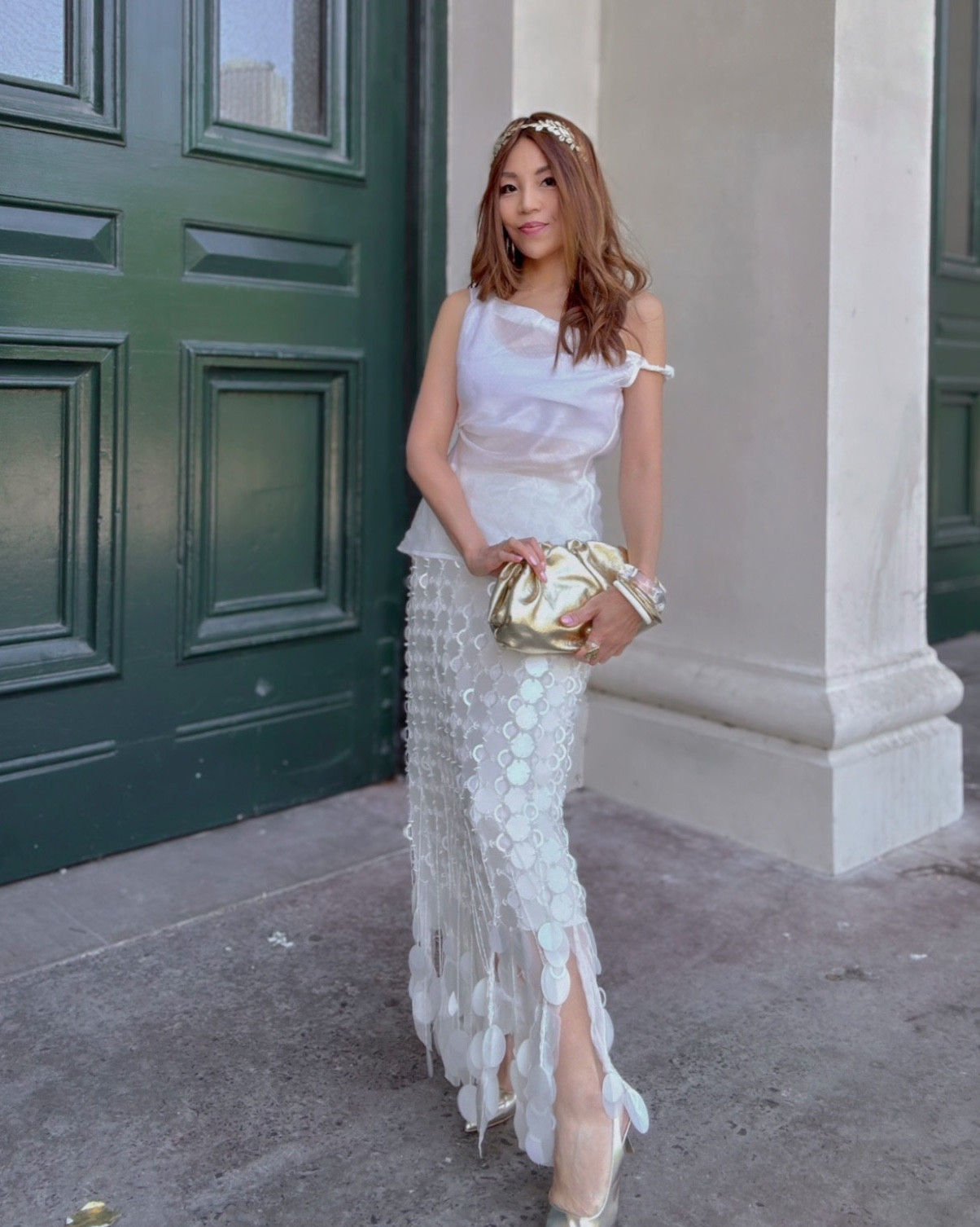 Chapter One: Starting fresh and still shining from New Year’s Eve ✨✨

I found loud luxury in a new style trend for 2026 🥰 Ringing in the new year in sheer cloud white with shake and shimmy sequin embellishment fringe dress- this whole look is a little sneak into what you may expect to come. 

May 2026 be 100x kinder and better than 2025, more laughter, fewer tears, and all the reasons to make you smile 😘🥂 here’s my first dress of the year and taking every opportunity to keep smiling ☺️ 

(Note: white sequin skirt is out of stock on ASOS)

#newyearsevedress #newyear2026 #firstlookoftheyear #nyinspo 

#LTKpartywear #LTKaustralia #LTKsummer