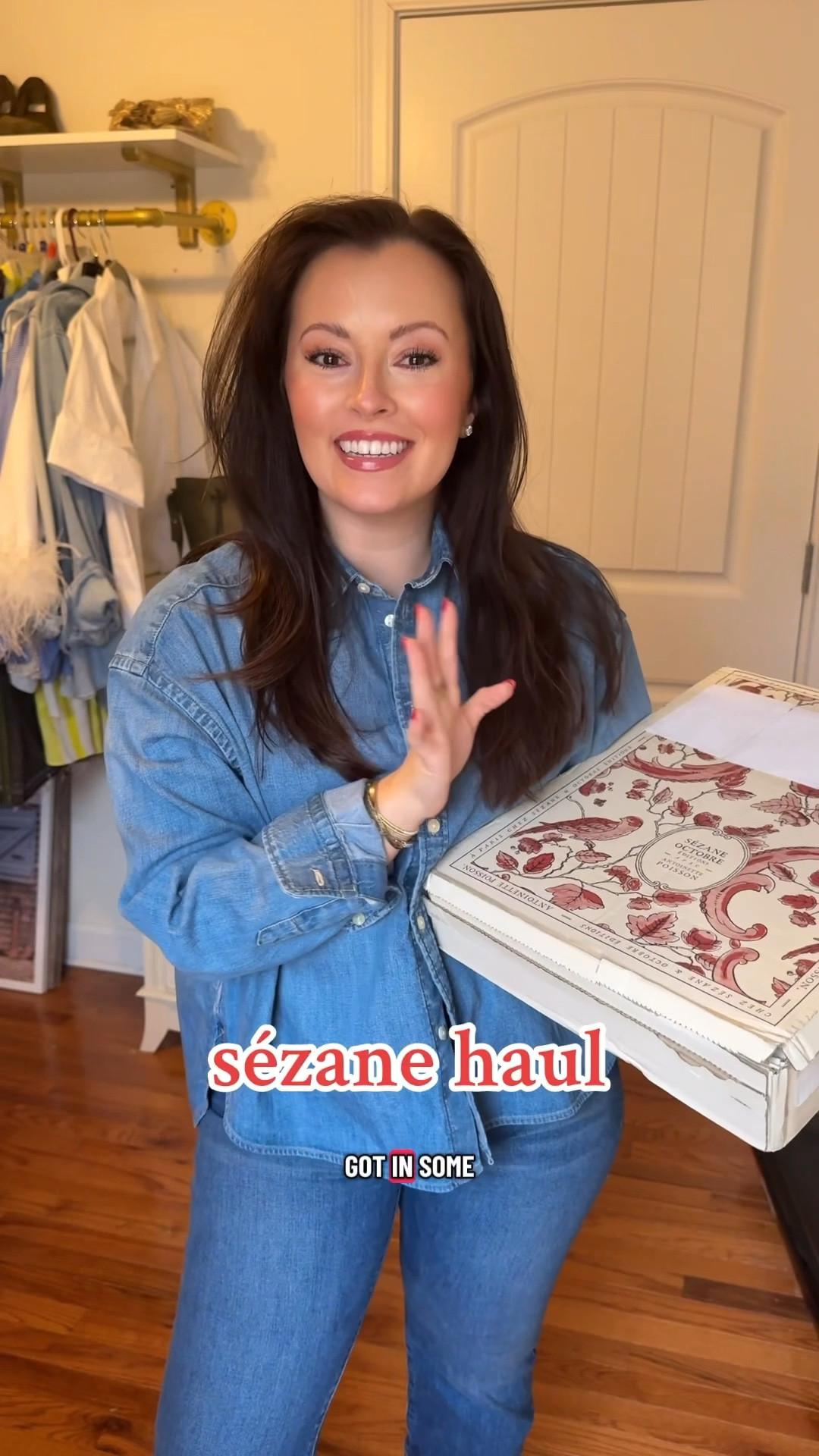 Christmas gifts for her 🩷
Mini Sezane haul
Oversized printed scarf 
Ralph Lauren Denim shirt 
Leather skirt 
Women’s dark brown loafers 

#LTKootd #LTKHoliday #LTKGiftGuide