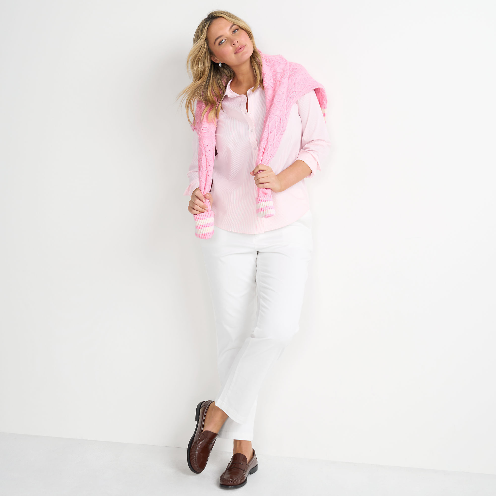 Women's Plus Size Mid Rise Classic Straight Leg Chino Ankle Pants | Lands' End (US)