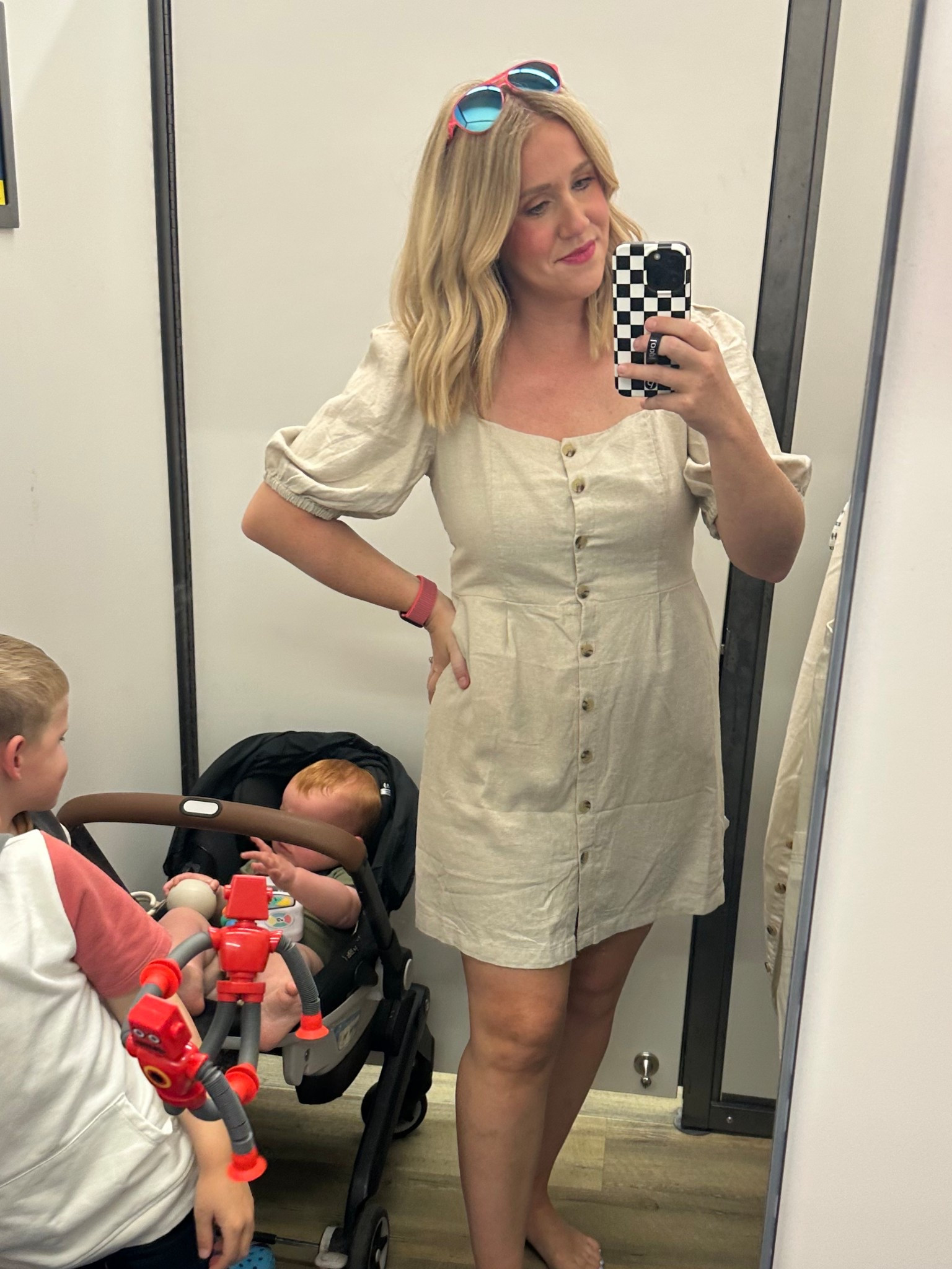 On the hunt for some good options for family photos! Love all the linen and soft beige right now. Thought this might be a cute contender!

Fits TTS! Size large - 5’9