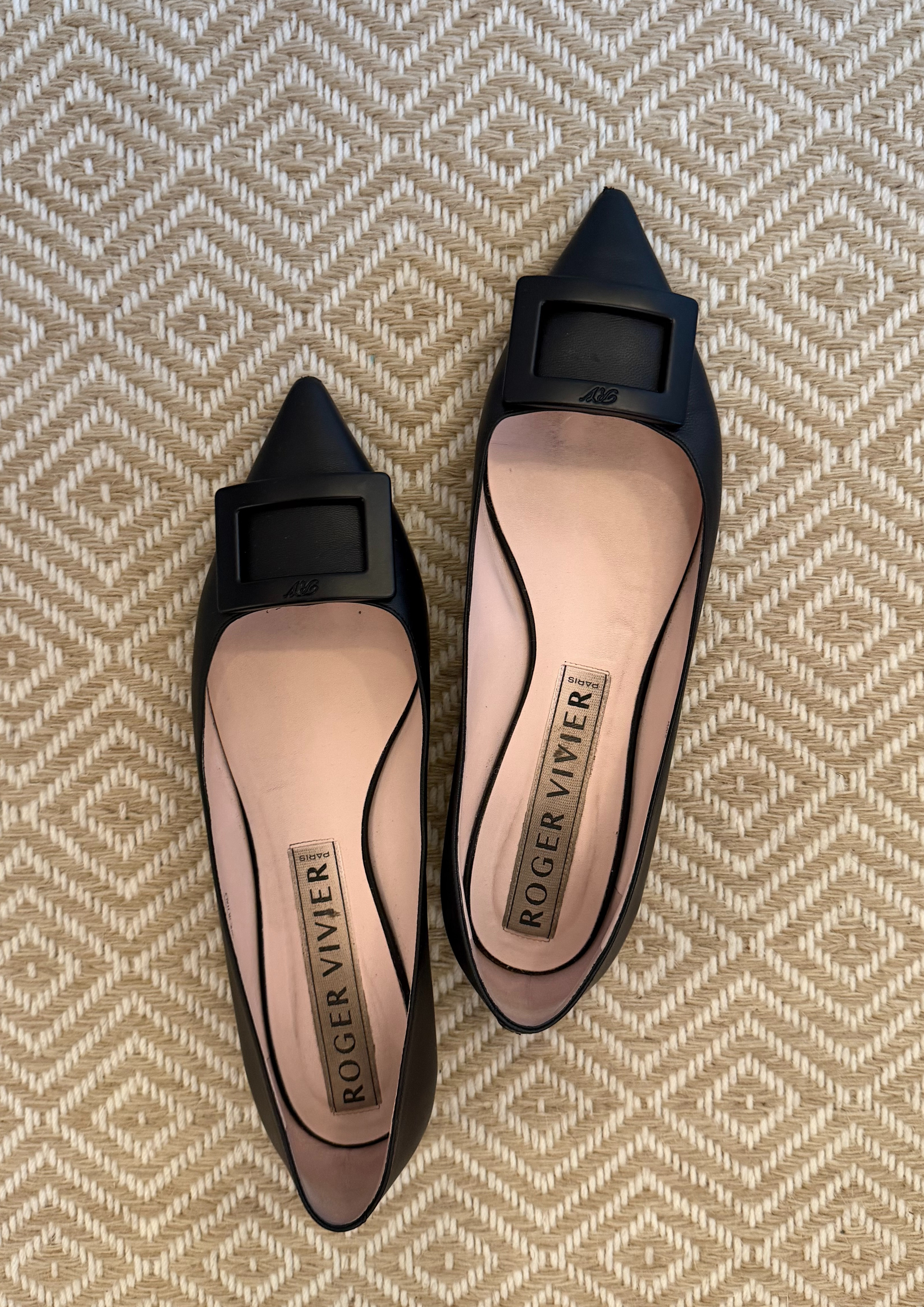 Gommettine Ball leather ballet flats from Roger Vivier = the perfect dressy black ballet flat that is actually comfortable. I will wear these to dress up any outfit and they look as great as heels but SO much more comfortable. 
Sizing: these run a bit big. I am a womens 12 and the 42 works great for me (I am usually more of a 42/5 or 43.) 
#shoes #classicstyle  

 #LTKgrwm #LTKTall