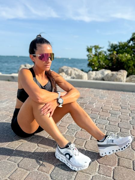 Cloudmonster 2 are my new favorites for fast running 😍 linked my entire outfit: all On running gear! 


#LTKfitness #LTKfindsunder100 #LTKshoecrush