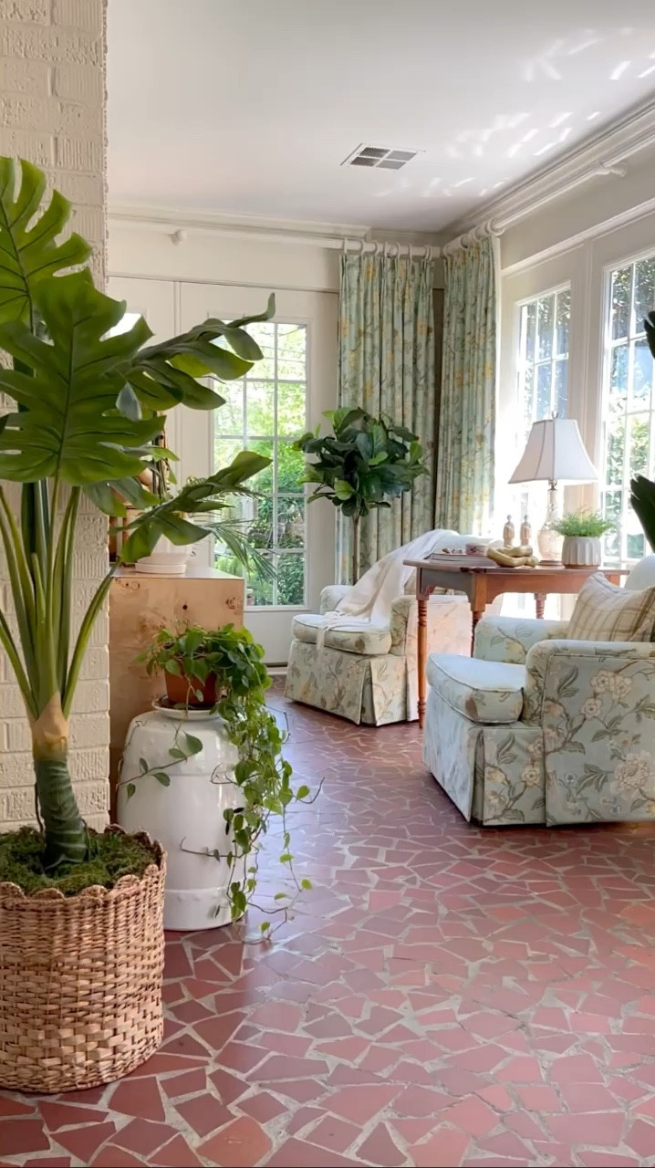 Lifelike florals 🌿

#LTKVideo #LTKstyletip #LTKhome