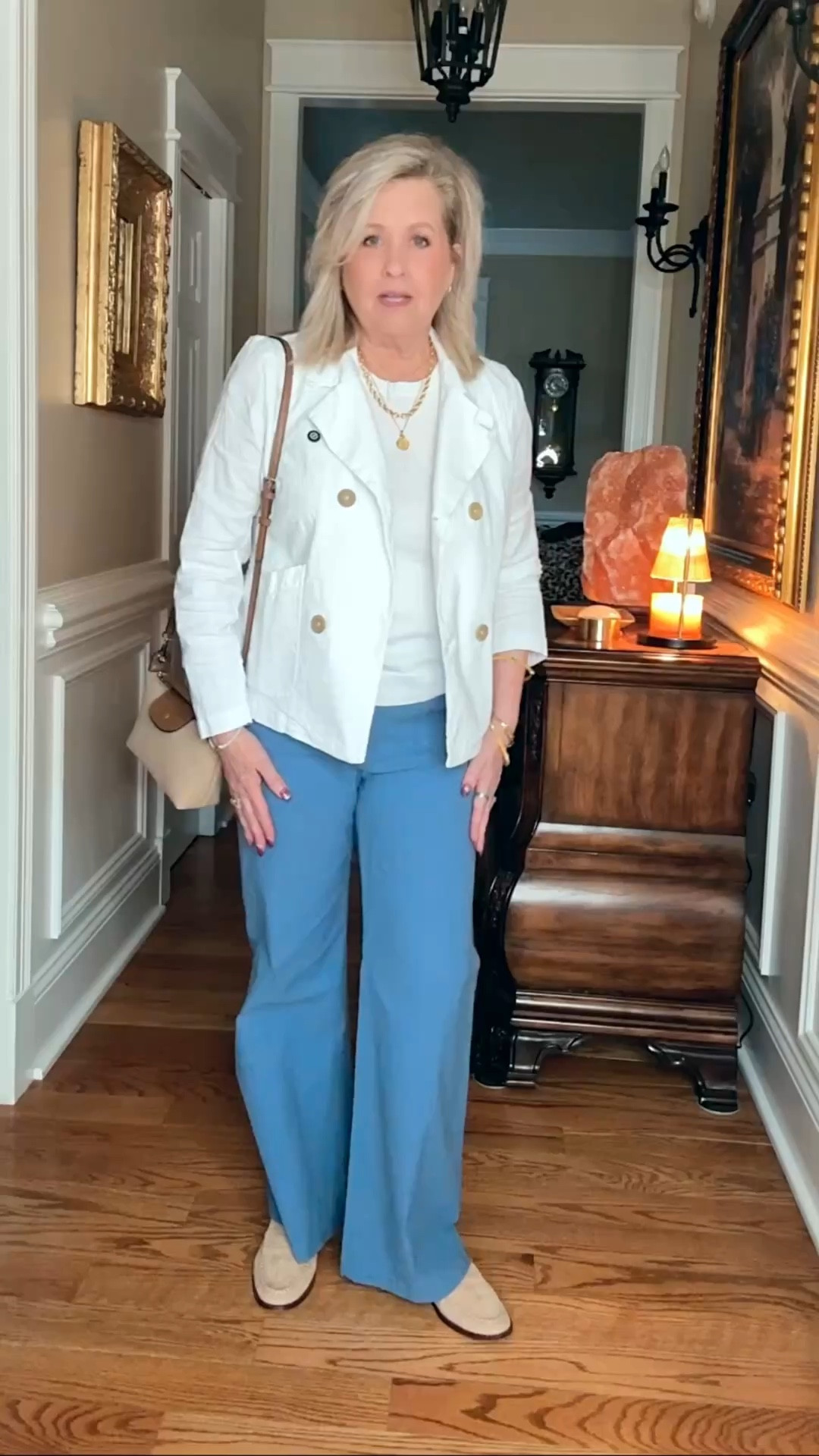 Are you still holding onto those basic layers from five seasons ago? It might be time for an upgrade!
I’m sharing the one essential I buy a fresh version of every year to keep my outfits looking crisp and polished. I’ve paired it with the perfect linen cropped blazer and beautiful blue pants that are a total summer mood.


#LTKWorkwear #LTKootd #LTKOver40
