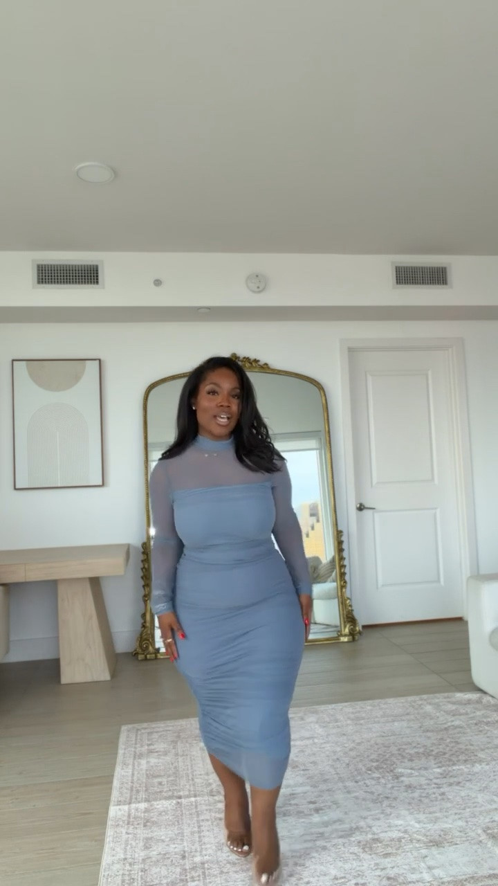 Bodycon wedding guest dress under $80🩵

Dress: Size L

Linking the rest of my Lulus haul below!

#LTKWedding #LTKMidsize #LTKSeasonal