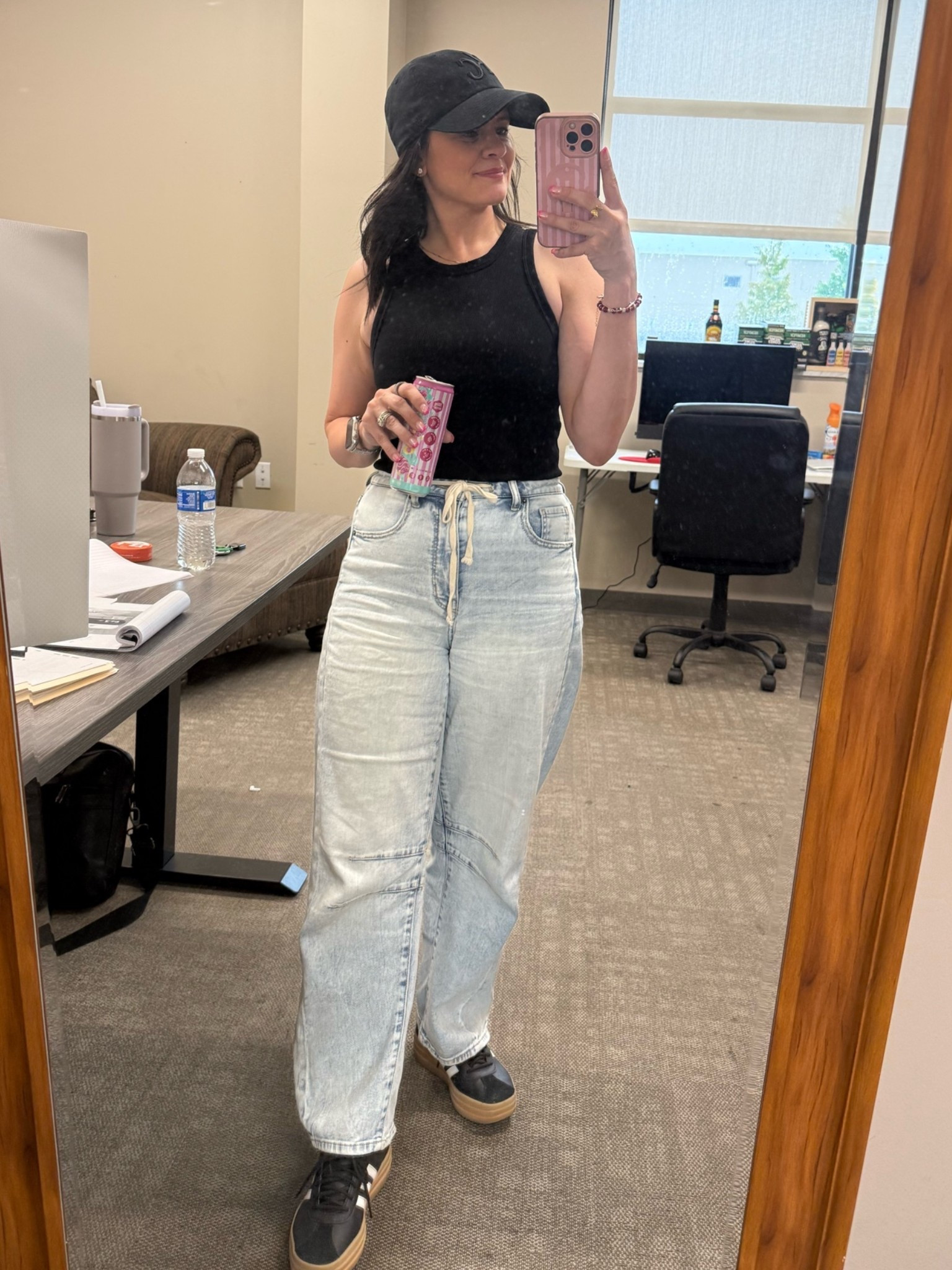 Still my favorite pair of jeans! Also gotta have an Alani in hand!

#LTKootd #LTKdayinmylife #LTKmomlife