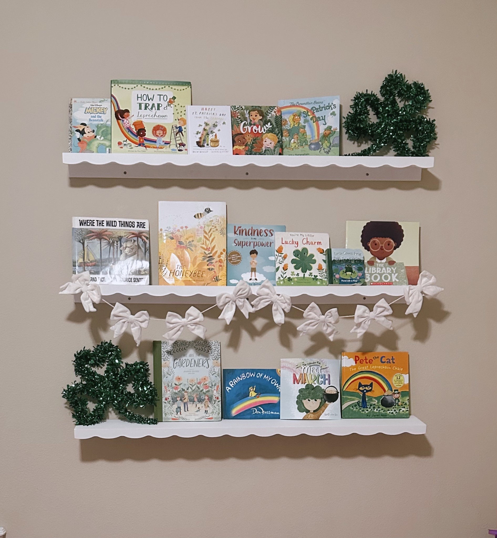 St. Patrick’s Day bookshelf

#LTKSeasonal #LTKKids #LTKFamily