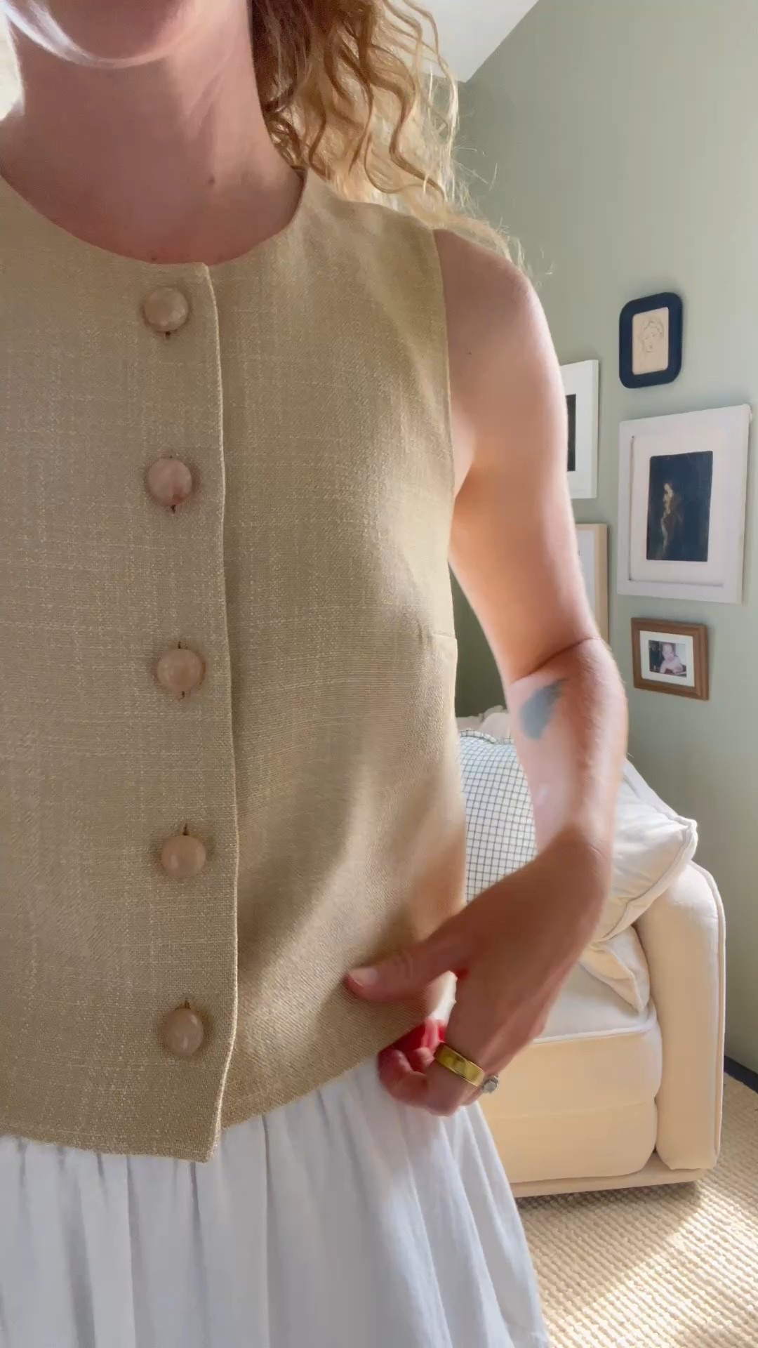 Obsessed with this top & skirt combo! The top has matching trousers too. Might need those next 😍

Top: size 4
Skirt: size small