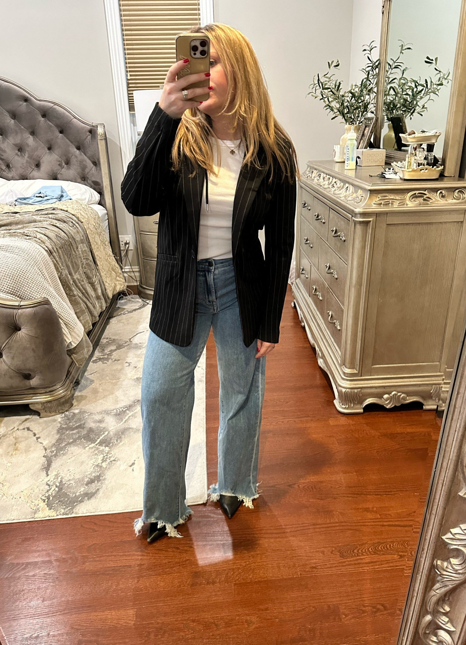 #ootd 

#LTKStyleTip #LTKSaleAlert #LTKFindsUnder100