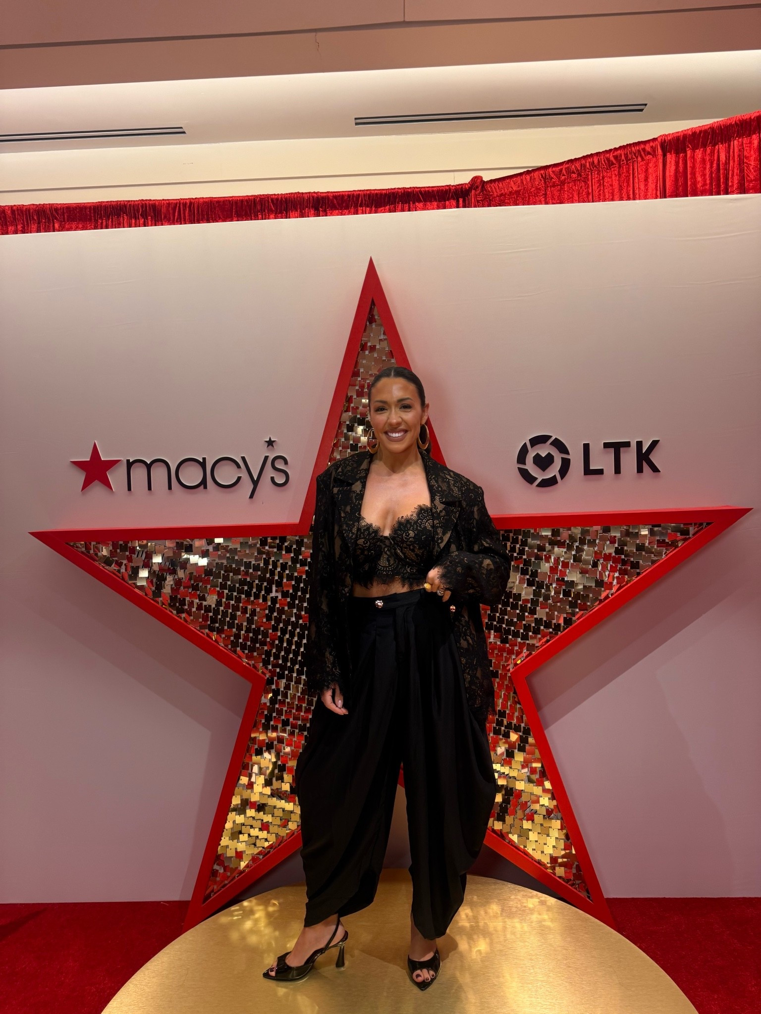 Meeting with the Macys team! Wearing @macys x JLUX!

Bralette size small 
Blazer size XS 
Amazon pants size small

#LTKdayinmylife #LTKCon #LTKootd