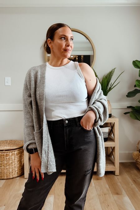 The easiest outfit formula for the spring: a tank + cardigan


#LTKover40 #LTKmidsize #LTKstyletip