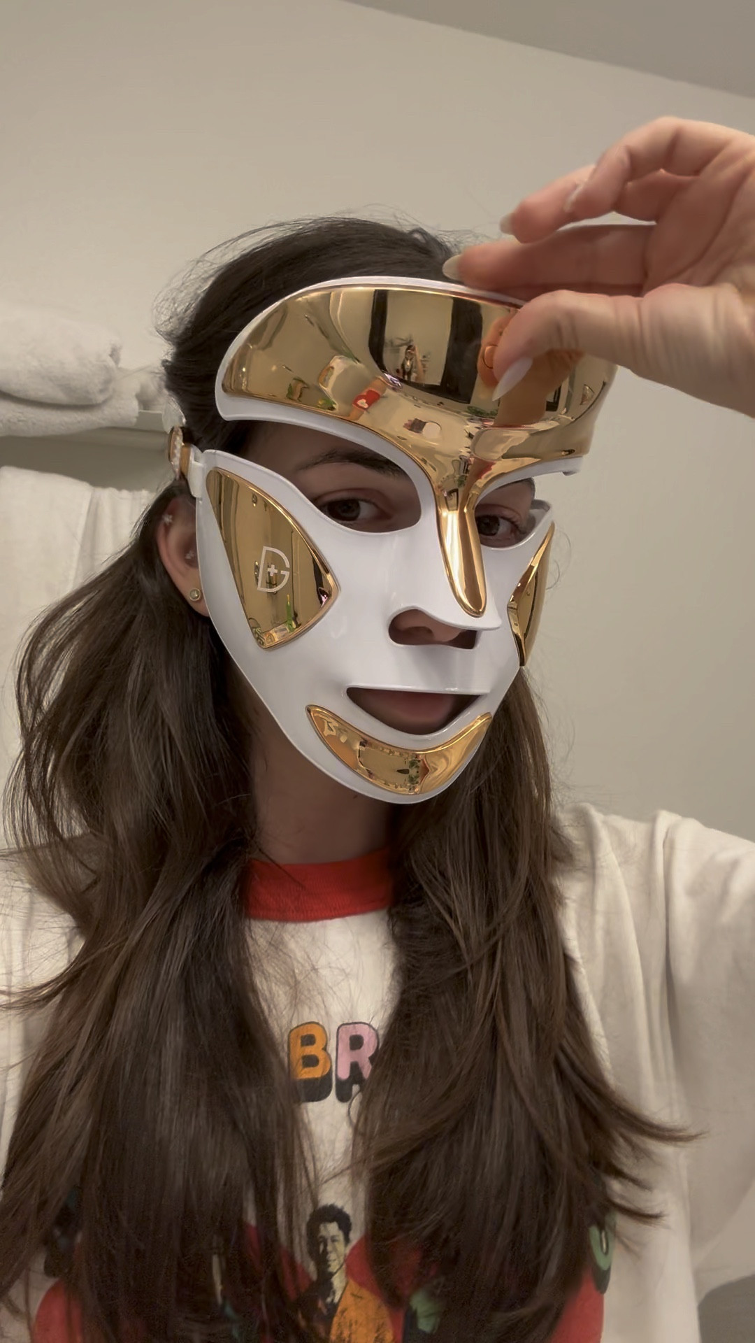 Best LED mask on the market. Does both red light for anti-aging and blue light to fight acne / bacteria. Absolutely worth the investment. 

#LTKVideo #LTKbeauty