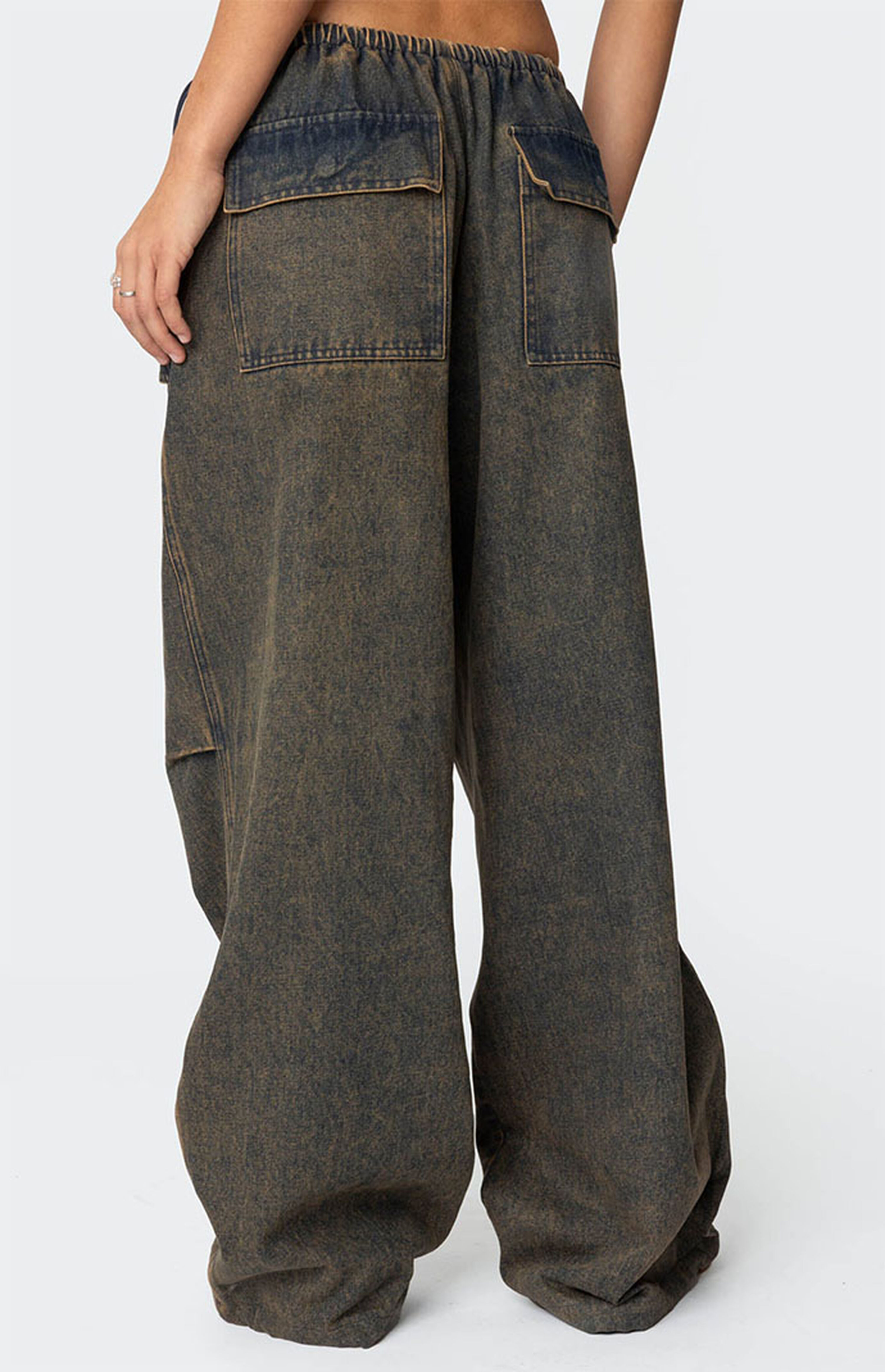 Edikted Regine Oversized Parachute Jeans | PacSun
