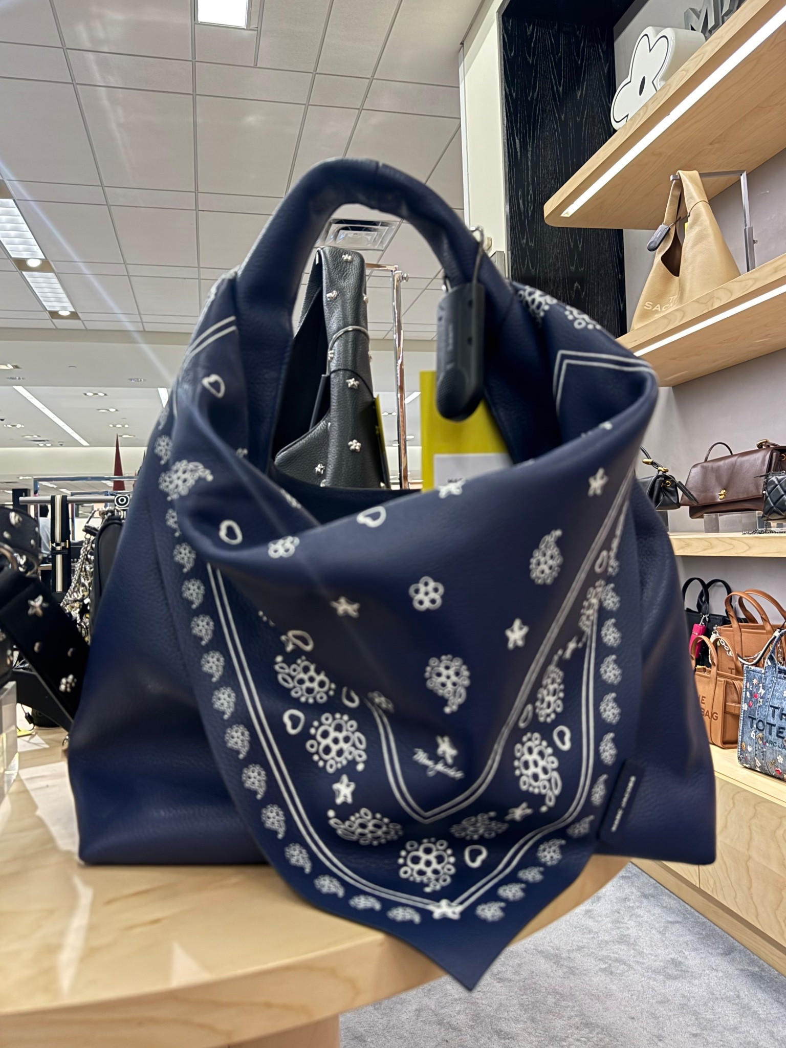 The Marc Jacobs Bandana Sack is pure statement energy! Soft leather, playful leather bandana detail—it’s sure to turn a basic outfit into perfection. 💙✨ #MarcJacobs #TheSackBag

#LTKHoliday #LTKGiftGuide