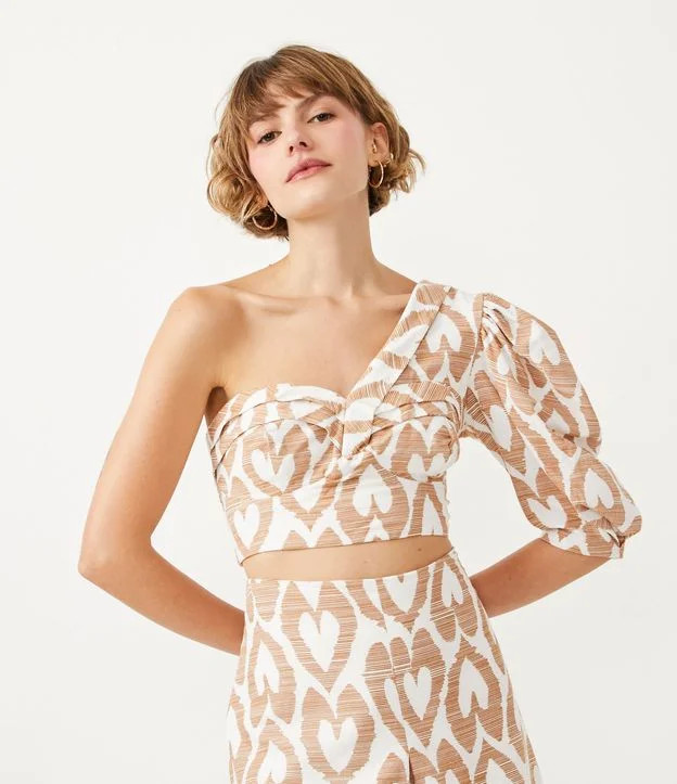 Blusa em Linho Ombro Só com Estampa Coração Bege | Renner (BR)