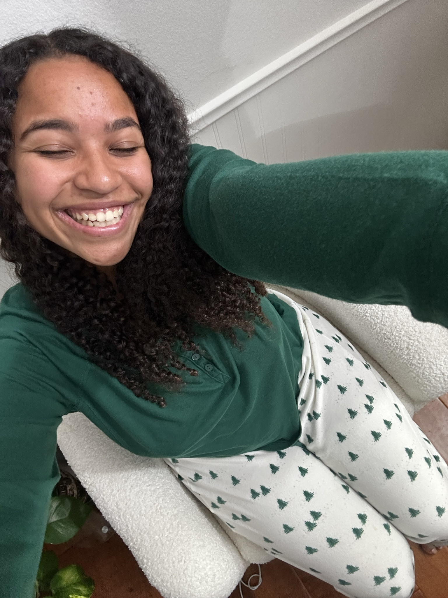 I’m wearing a medium for a loose fit!!

Christmas pajamas
comfy christmas pjs
target pajamas


#LTKHolidaySale #LTKSeasonal #LTKHoliday