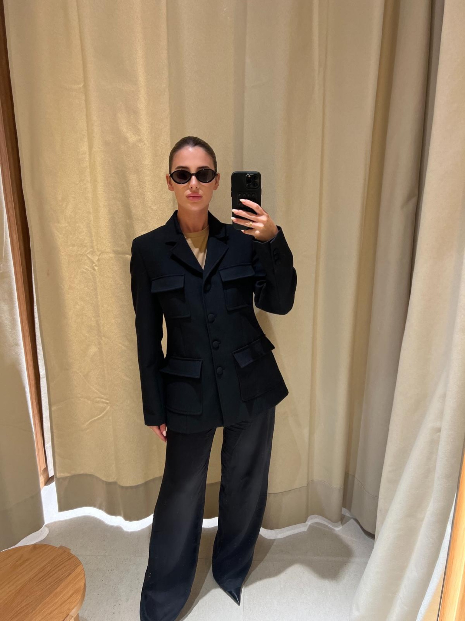 Black blazer, Sunglasses, Silk pants, Pointed heels

#LTKstyletip #LTKautumn #LTKeurope