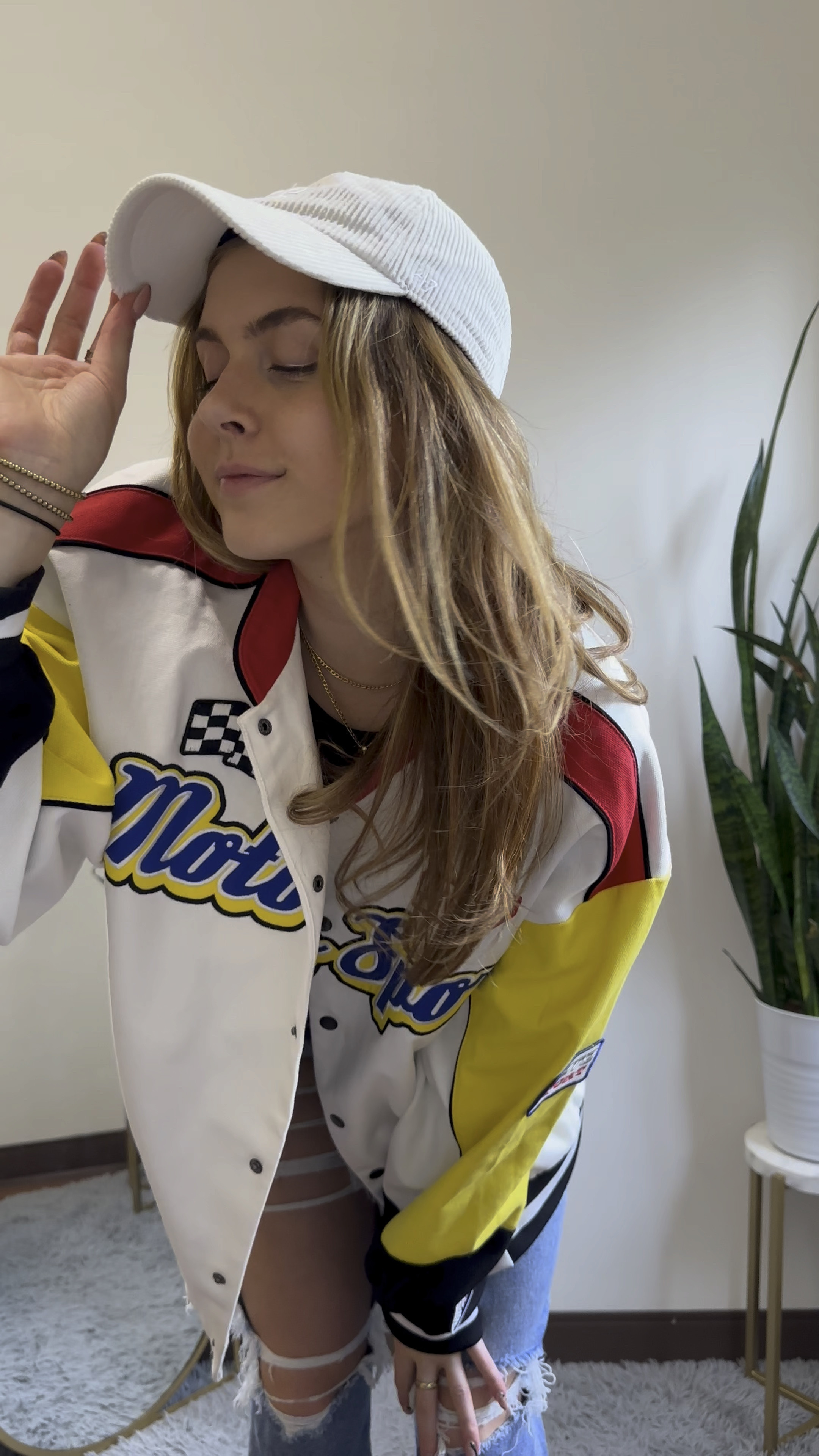 trendy varsity jacket streetwear style winter outfit inspo, cool girl aesthetic🤍 one of my fav parts about the colder months is styling jackets like this one from Forever21! click below to shop👇🏼 follow me @deanafidler for more affordable college girl trendy finds/accessories:)

#LTKfindsunder50 #LTKstyletip #LTKSeasonal