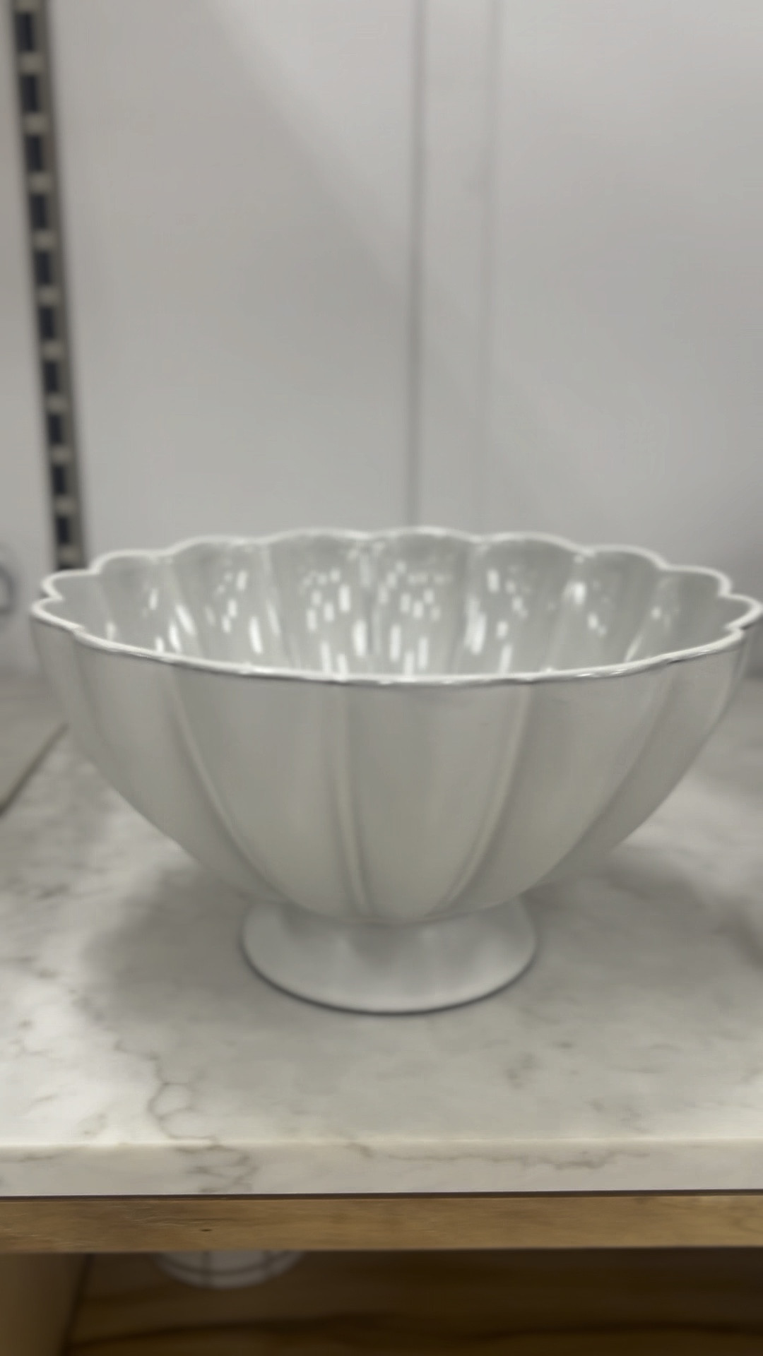 It’s Target Circle week and Hearth and Hand by Magnolia is 25% off today only! I have tons of finds from this line I’ll share throughout the day but this scalloped bowl is my fave 🤍 #targetcircleweek #targetfinds #targetstyle #targethome 


#LTKFindsUnder50 #LTKHome #LTKSaleAlert