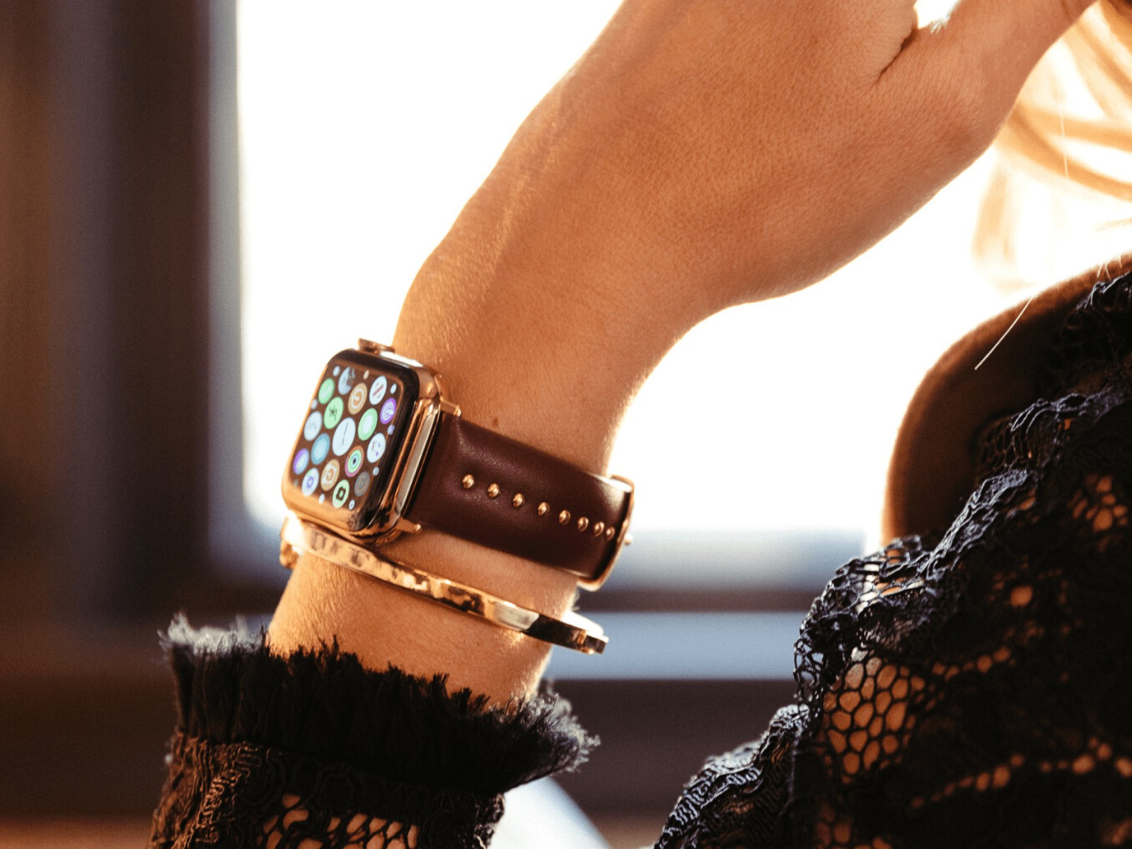 Burgundy Stud Band for the Apple Watch | Goldenerre