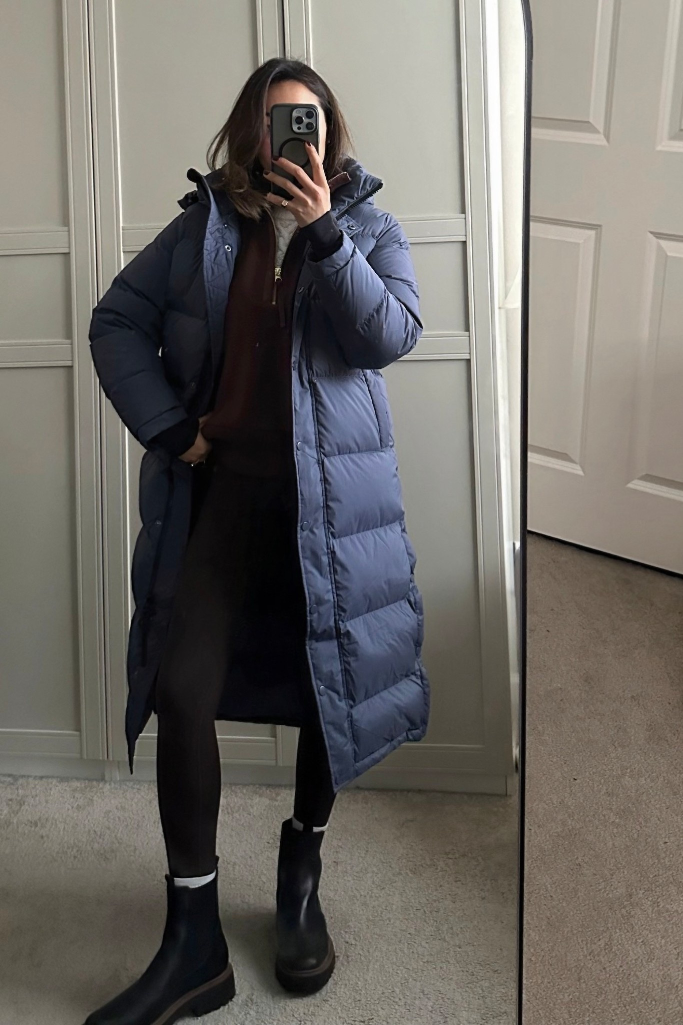 Winter finds 

Quince puffer coat — keeps you warm up to -48 degrees F 
Varley Sherpa quarter zip — linked to similar styles 
Varley leggings 
Sam Edelman waterproof lug sole boots 


#LTKSeasonal