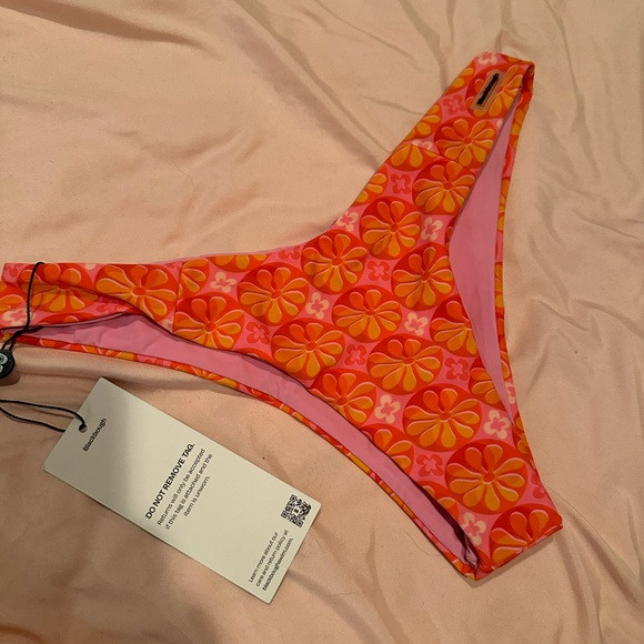 Blackbough swim bottom Size S | Poshmark