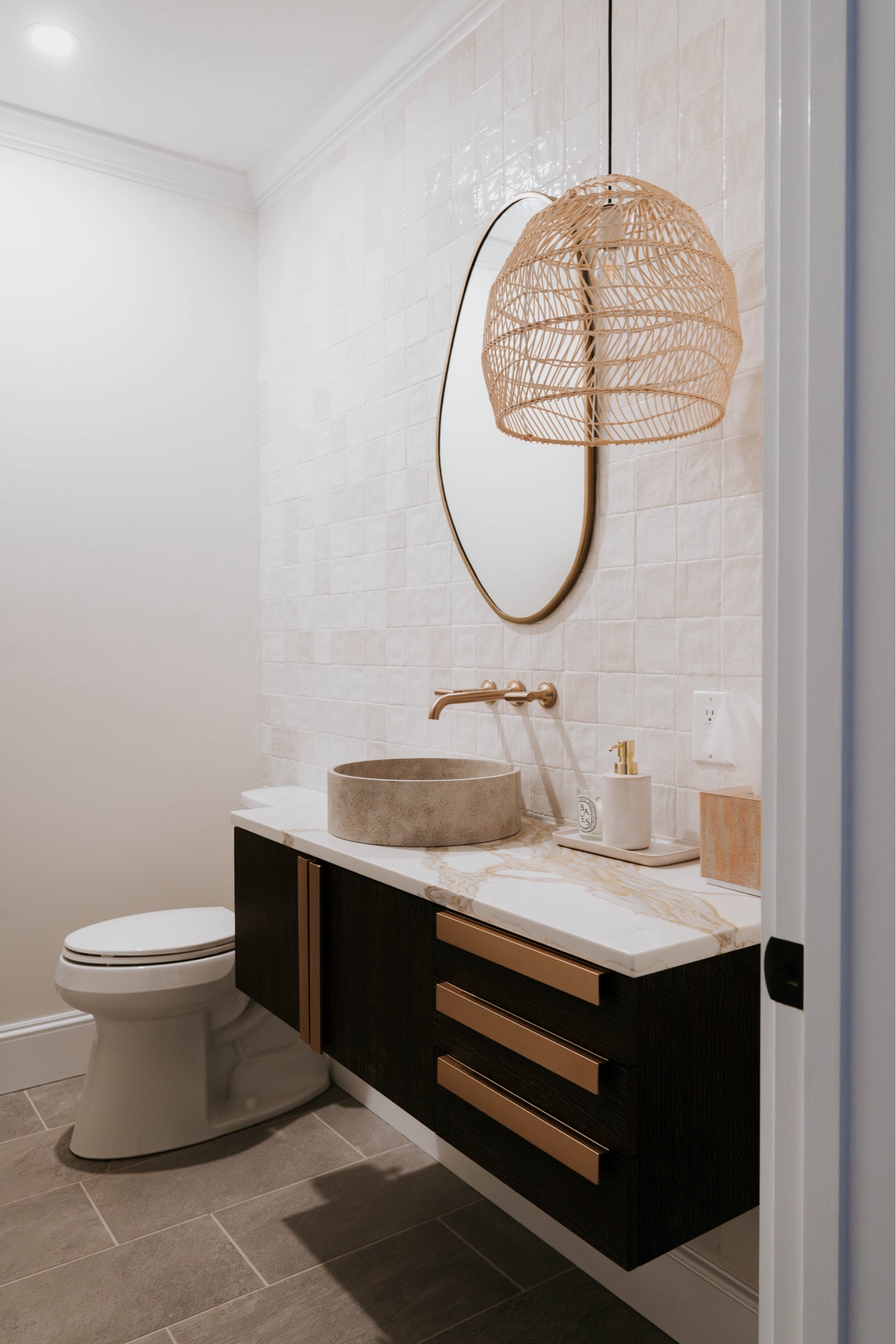 This powder room from Surf Road Project No. 15 is what dreams are made of 💭

#LTKMostLoved #LTKstyletip #LTKhome