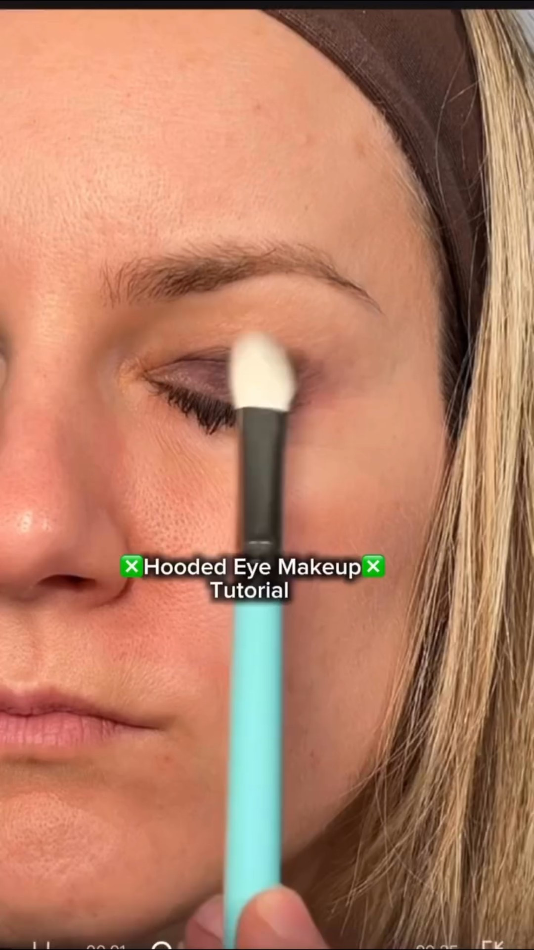 ✅Hooded Eye Makeup Tutorial! ✅Save & Follow for more hooded eye makeup tips! Comment “SHOP” for a DM with all the products used 🥰🛍️
@morphebrushes eyeshadow palette
@mykitco brushes 

#hoodedeyesmakeup#makeupforhoodedeyes#hoodedeyemakeup#hoodedeyes#makeuptutorial

#LTKBeauty #LTKgrwm #LTKValentine