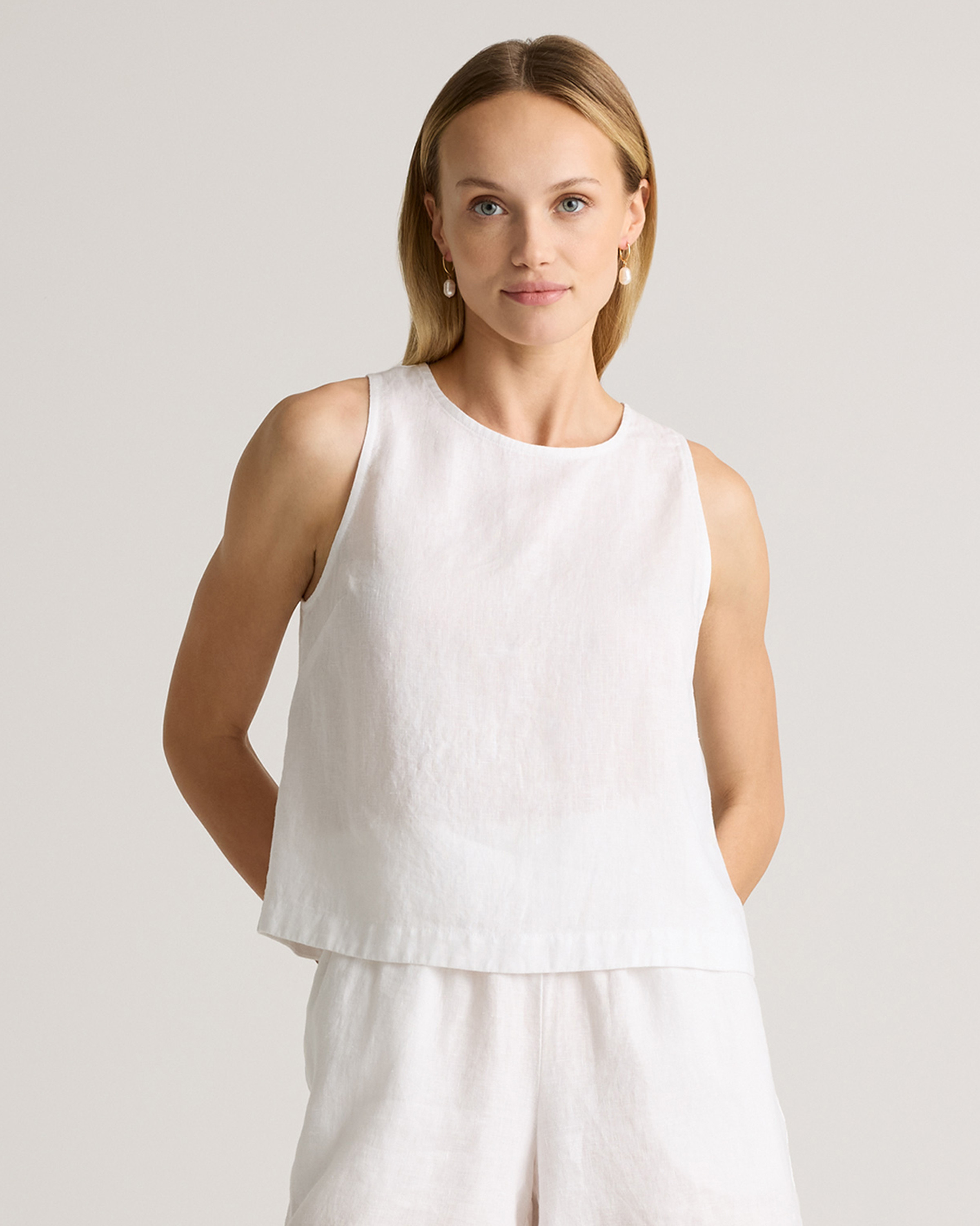 Quince | Women's 100% European Linen Cropped Tank Top in White, Size Large | Quince