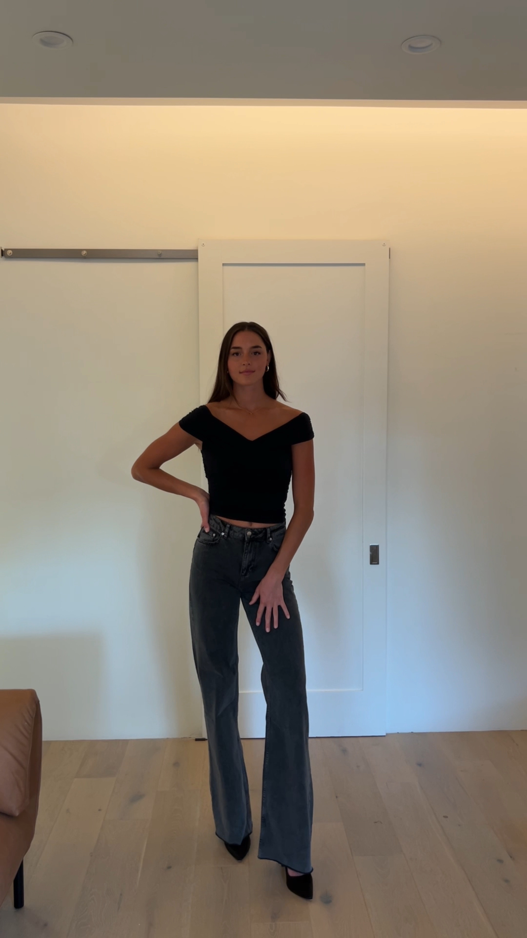 probably worn this exact outfit 10 times this month lol 
~ these jeans are a tall girls dream 🤌🏽 
Jeans- size 28 
top- small 


#LTKHoliday #LTKStyleTip #LTKSeasonal